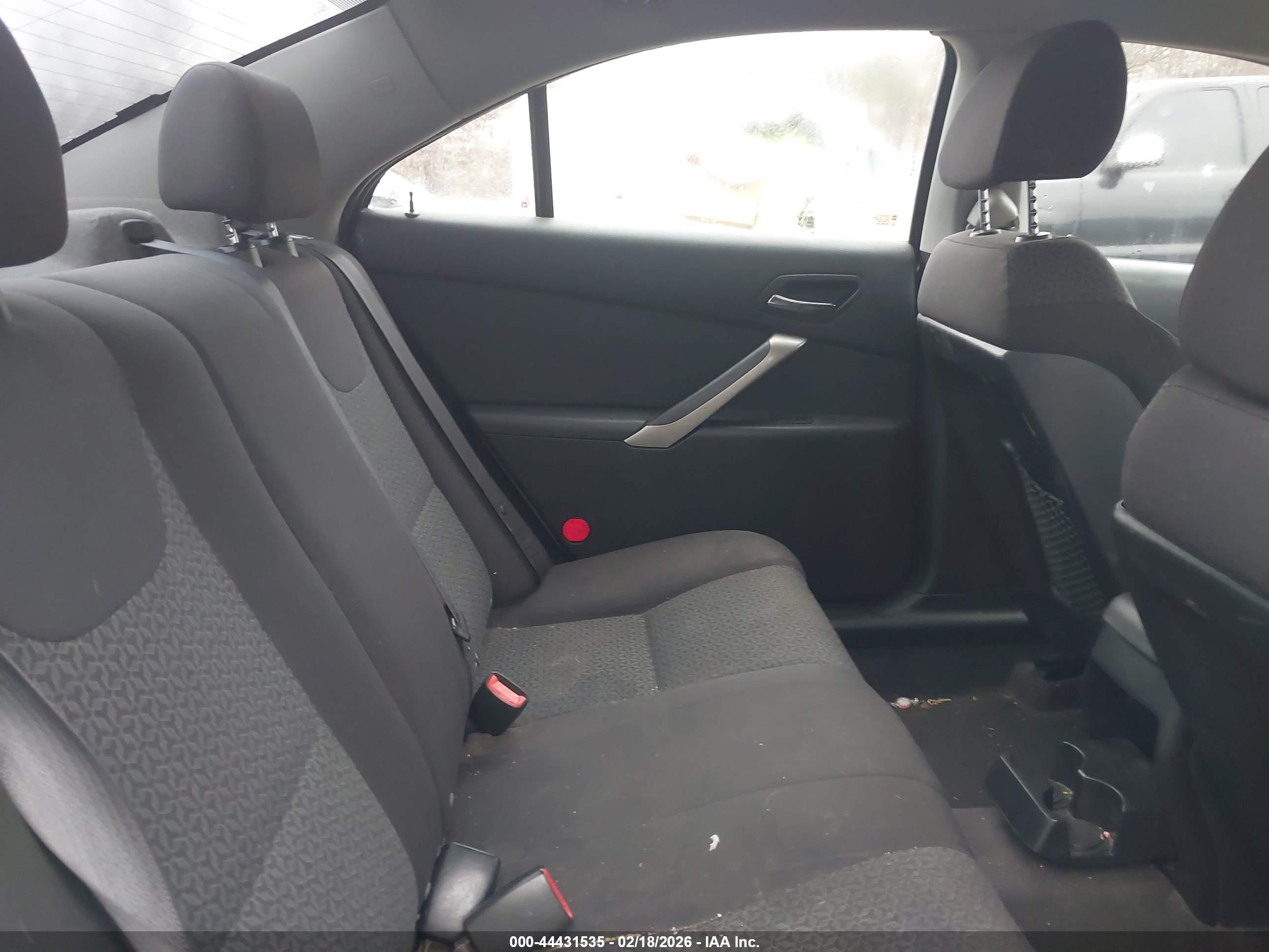 PONTIAC G6 image 8