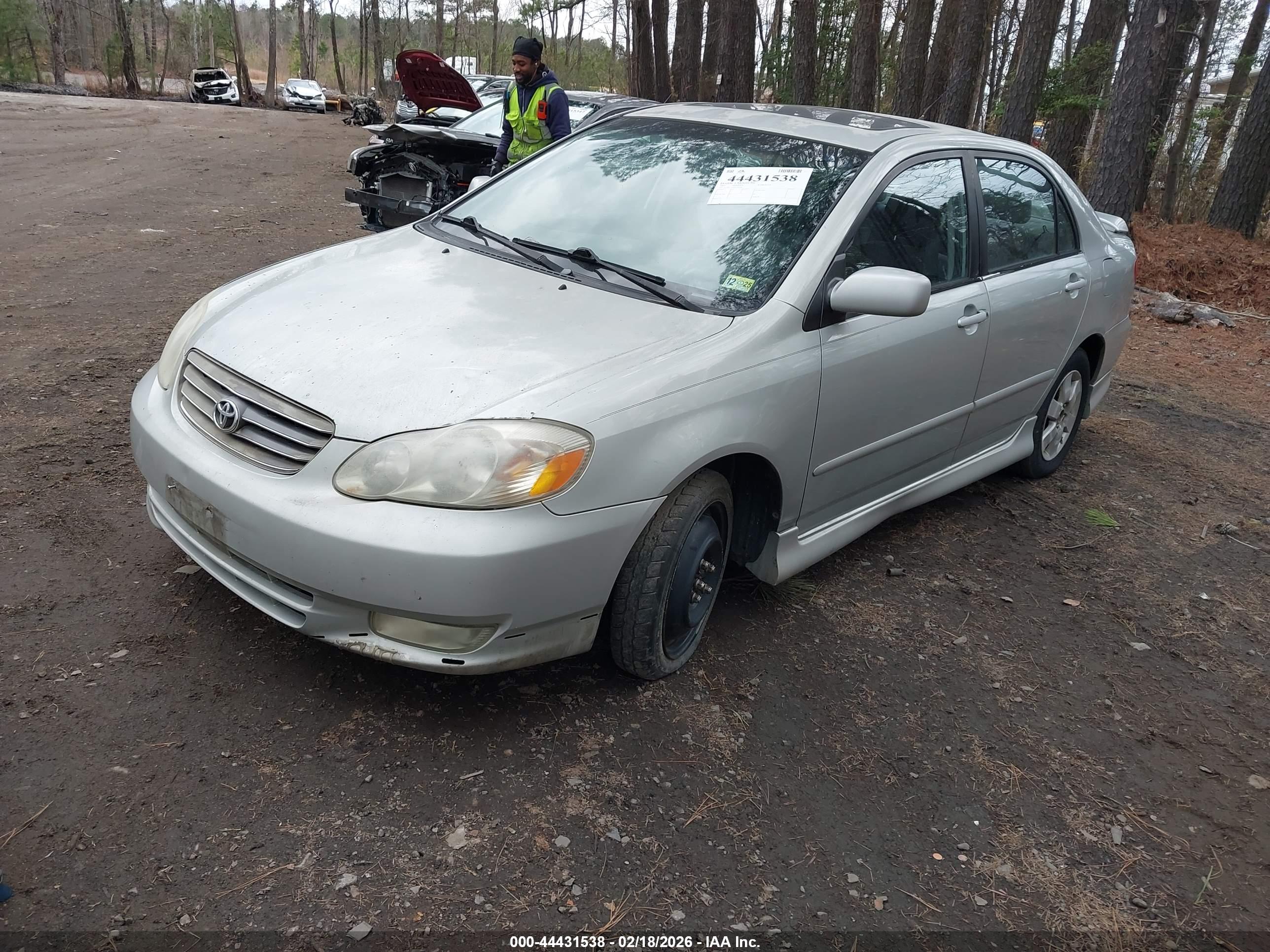 TOYOTA COROLLA image 2