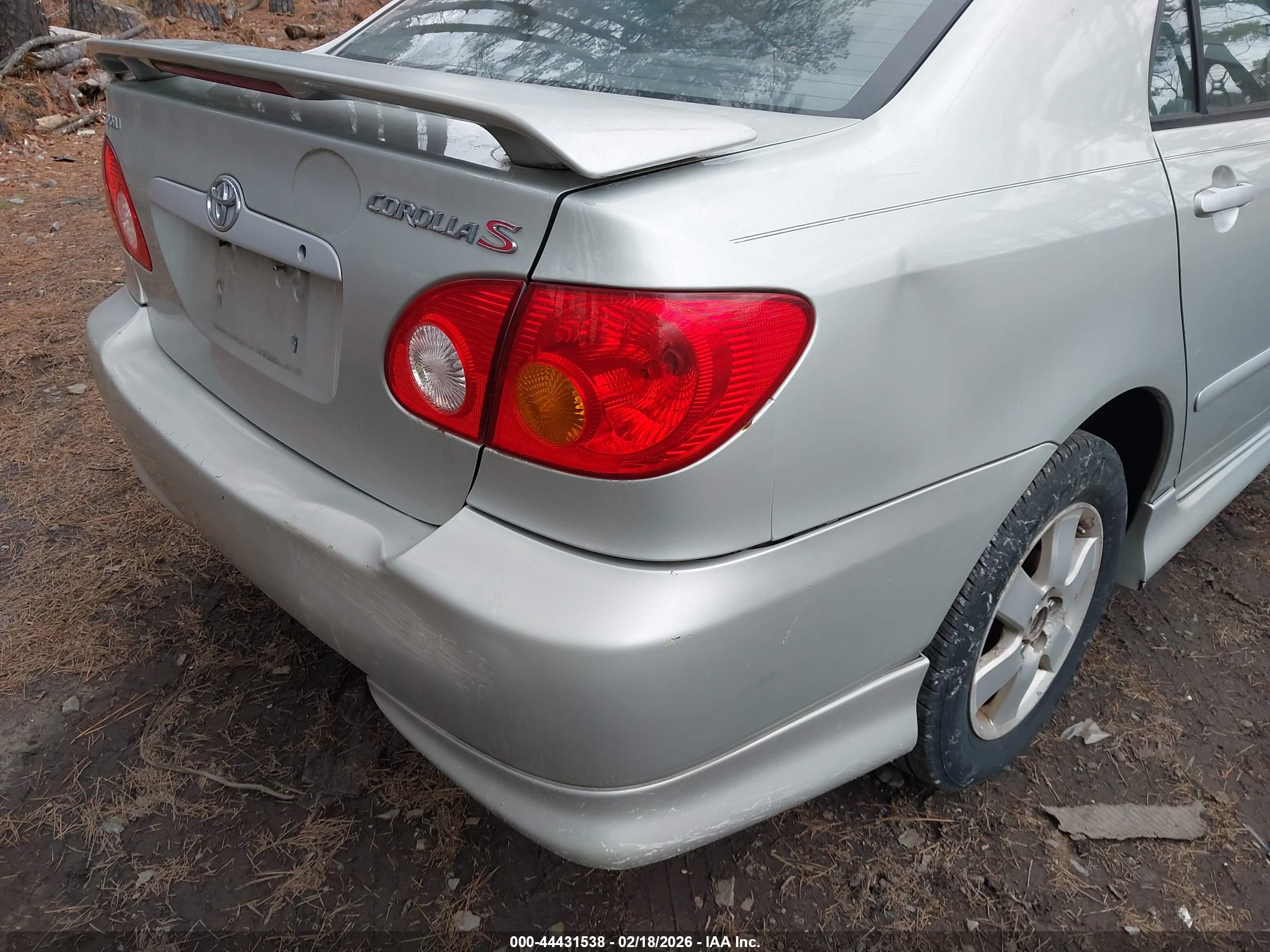 TOYOTA COROLLA image 6