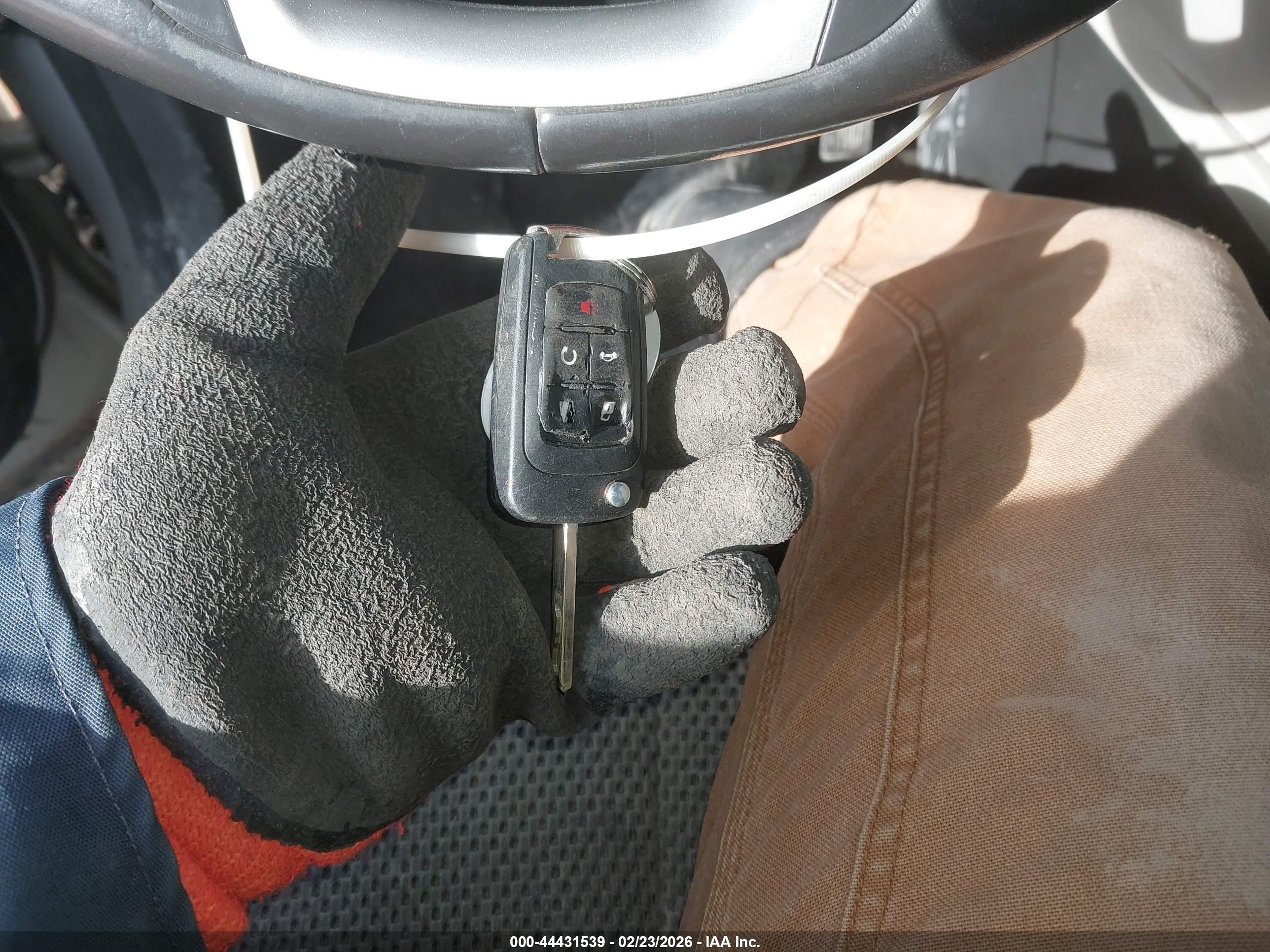 GMC TERRAIN image 11