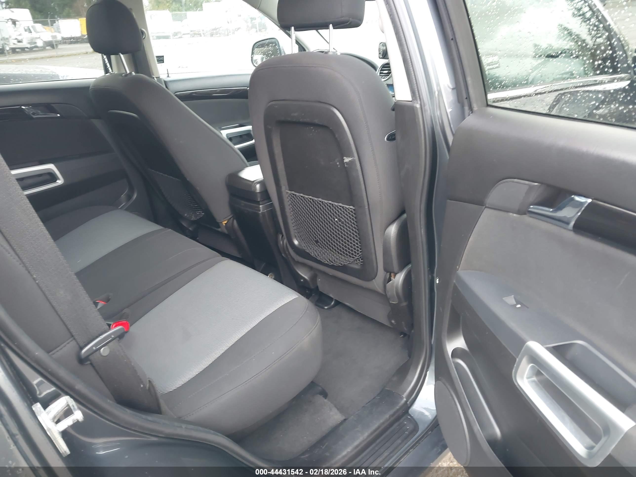CHEVROLET CAPTIVA image 8