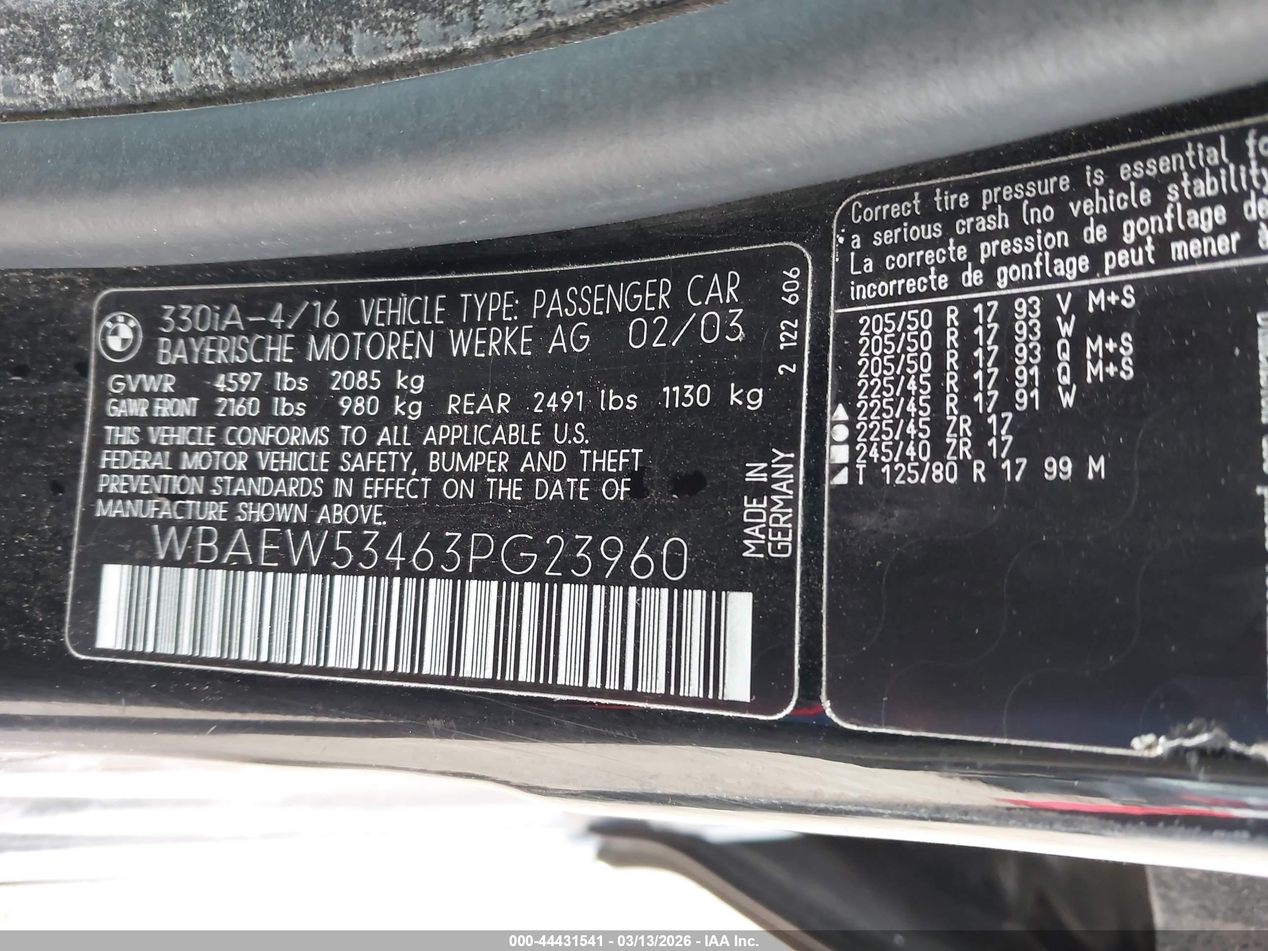 BMW 330XI image 9