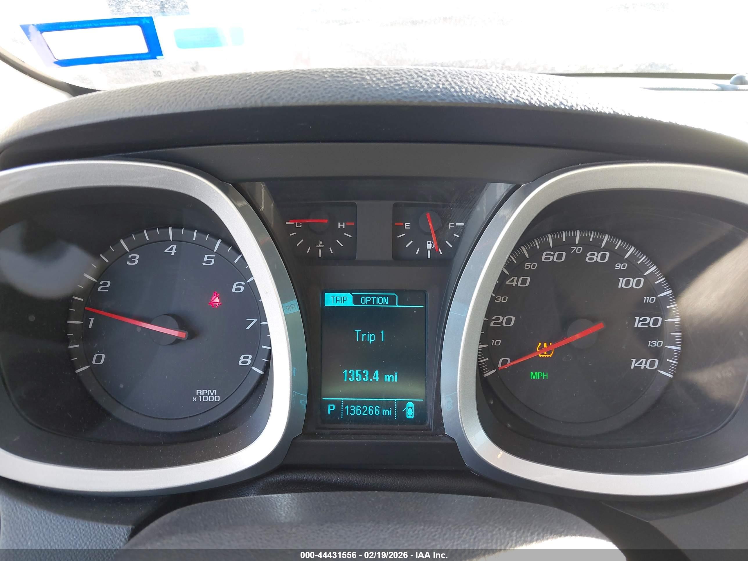 CHEVROLET EQUINOX image 7