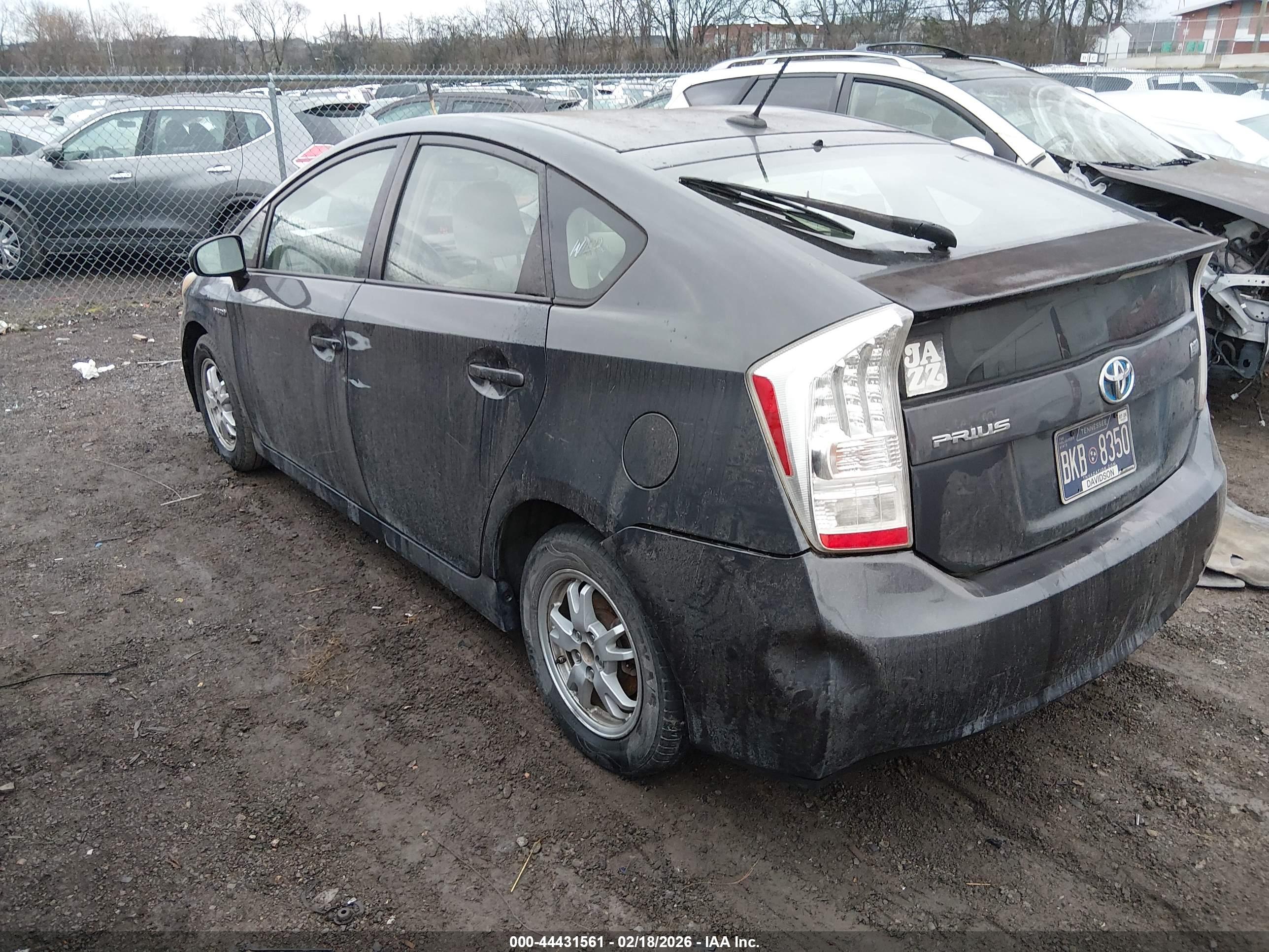 TOYOTA PRIUS image 3