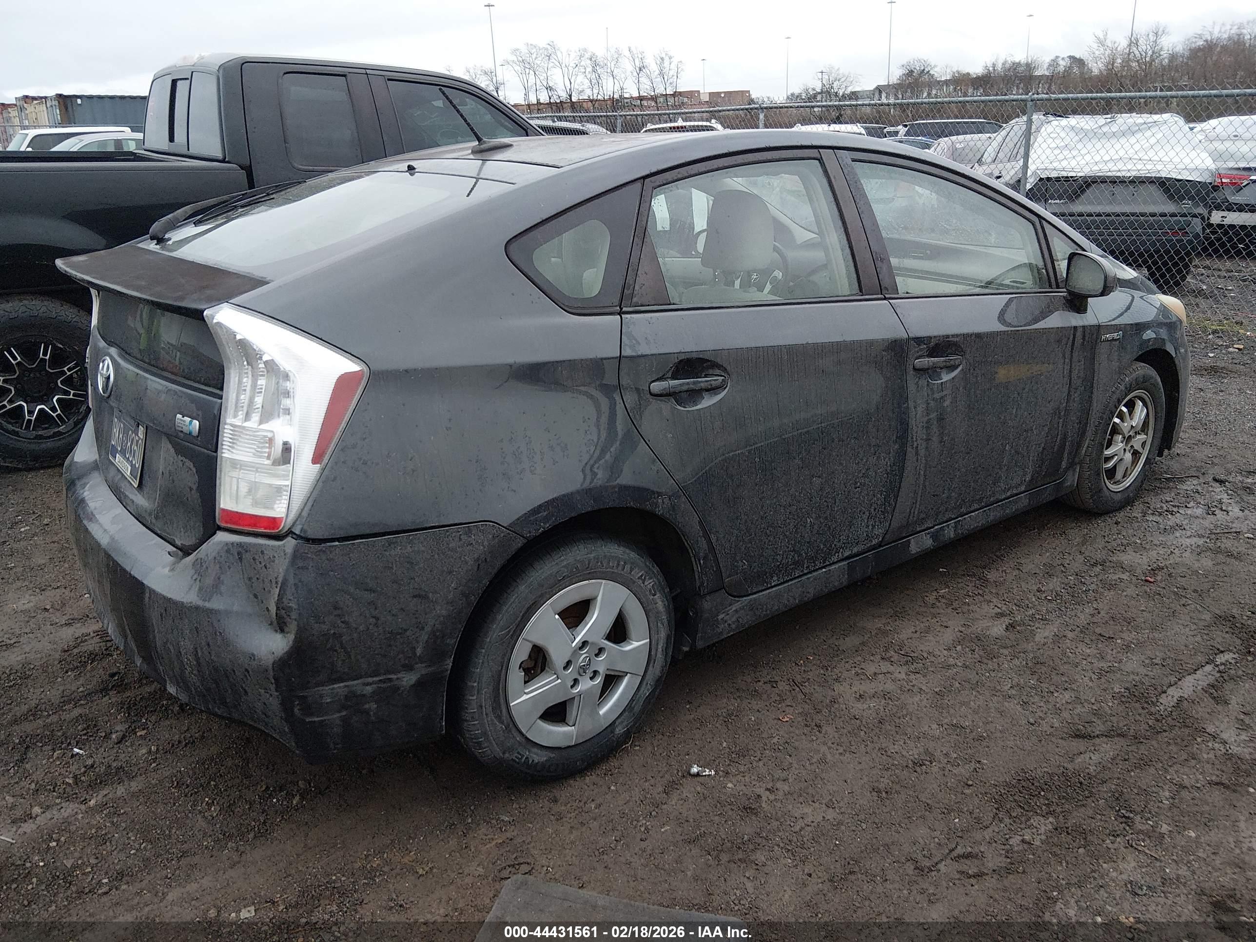 TOYOTA PRIUS image 4