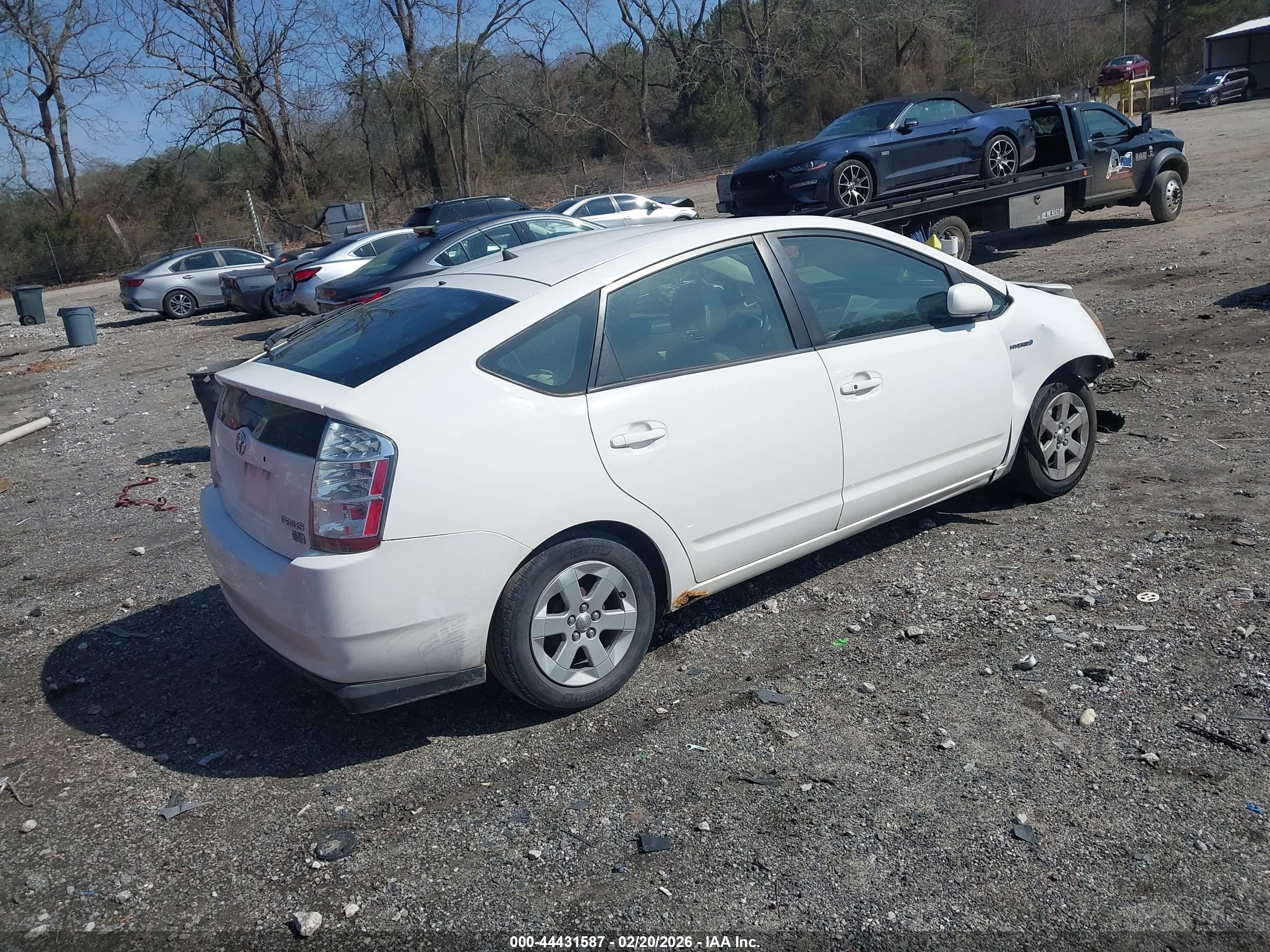 TOYOTA PRIUS image 4