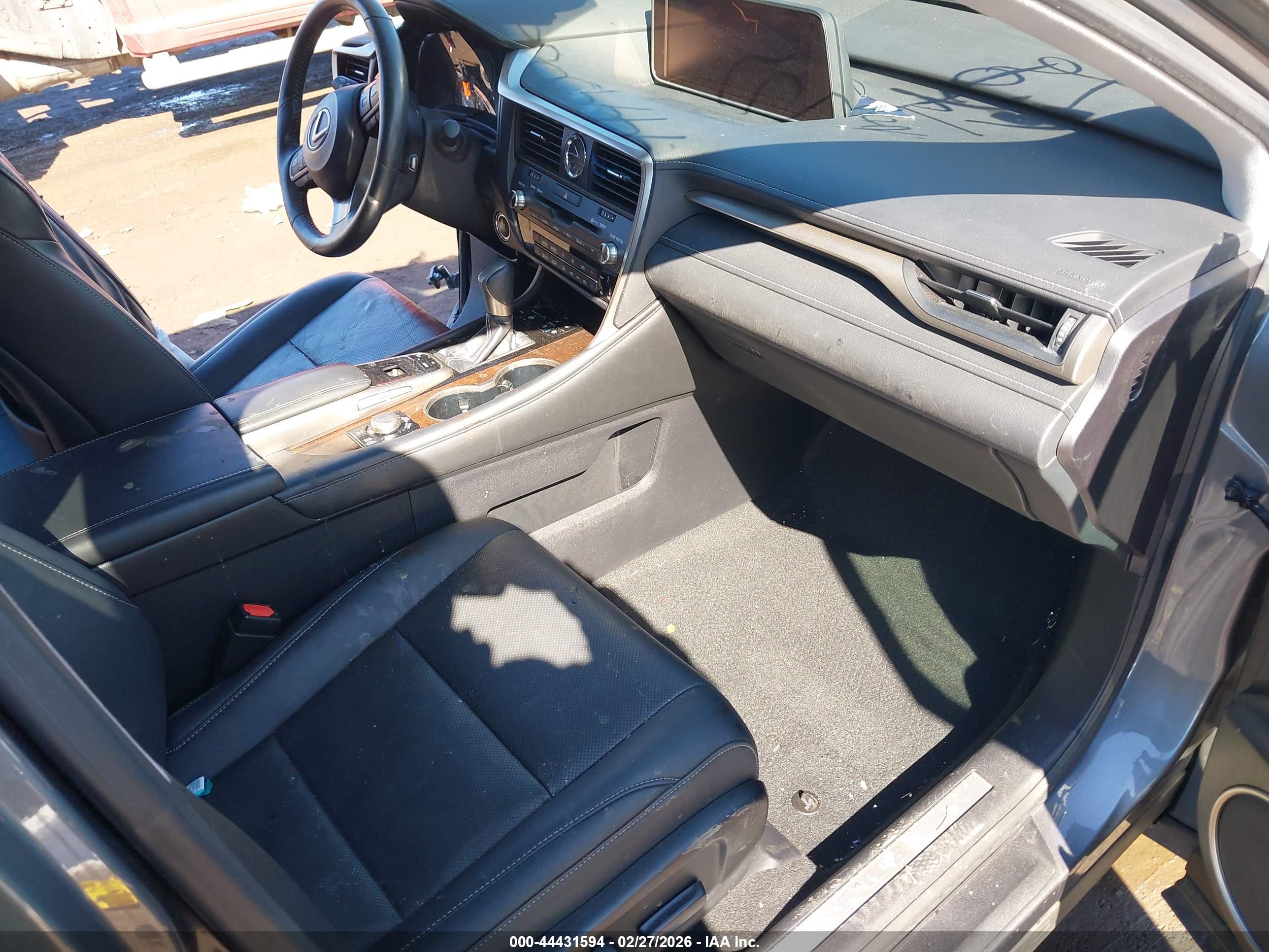 LEXUS RX image 5