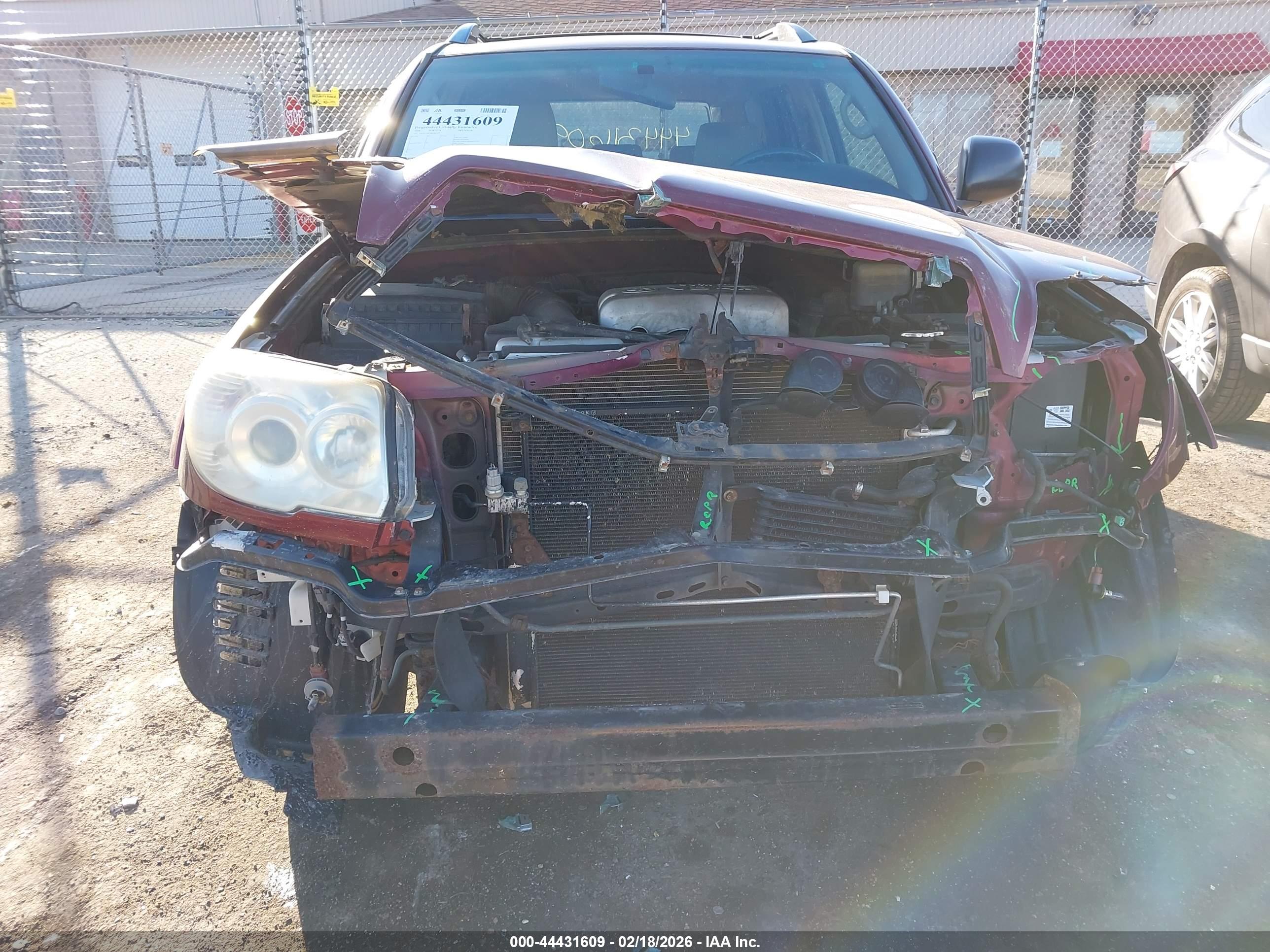 TOYOTA 4RUNNER image 6