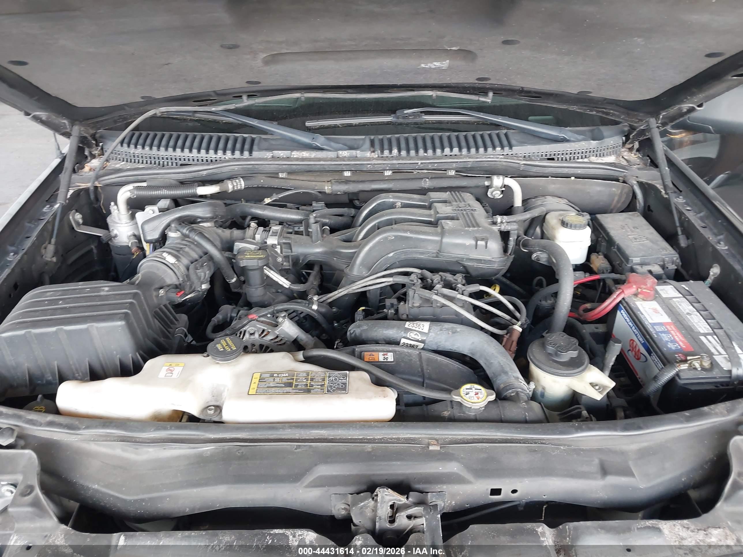 FORD EXPLORER image 10