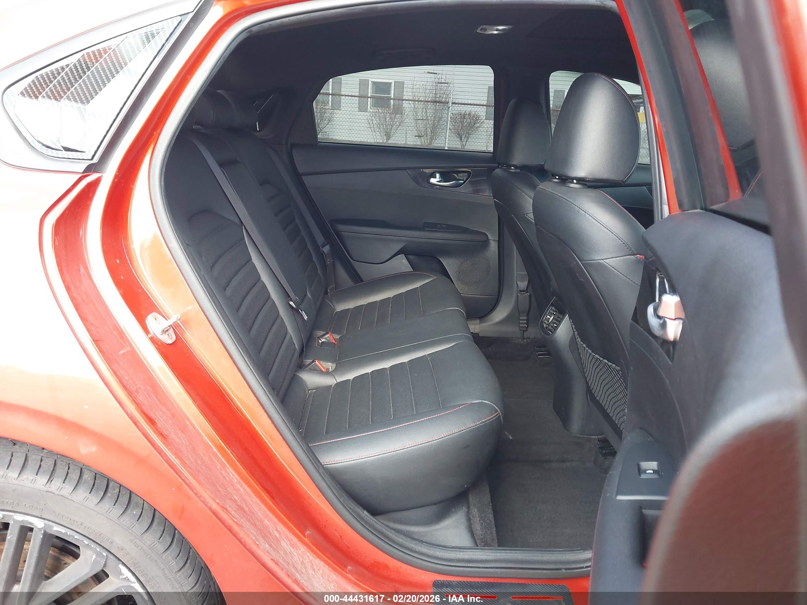 KIA FORTE image 8