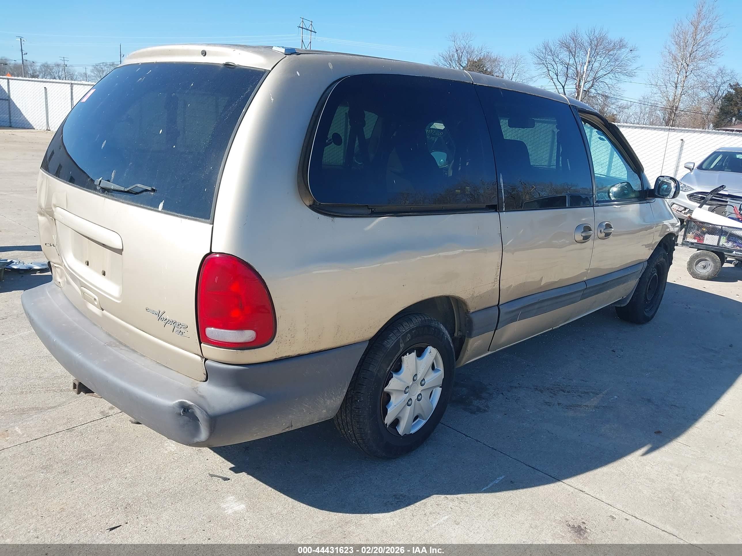 CHRYSLER GRAND image 4
