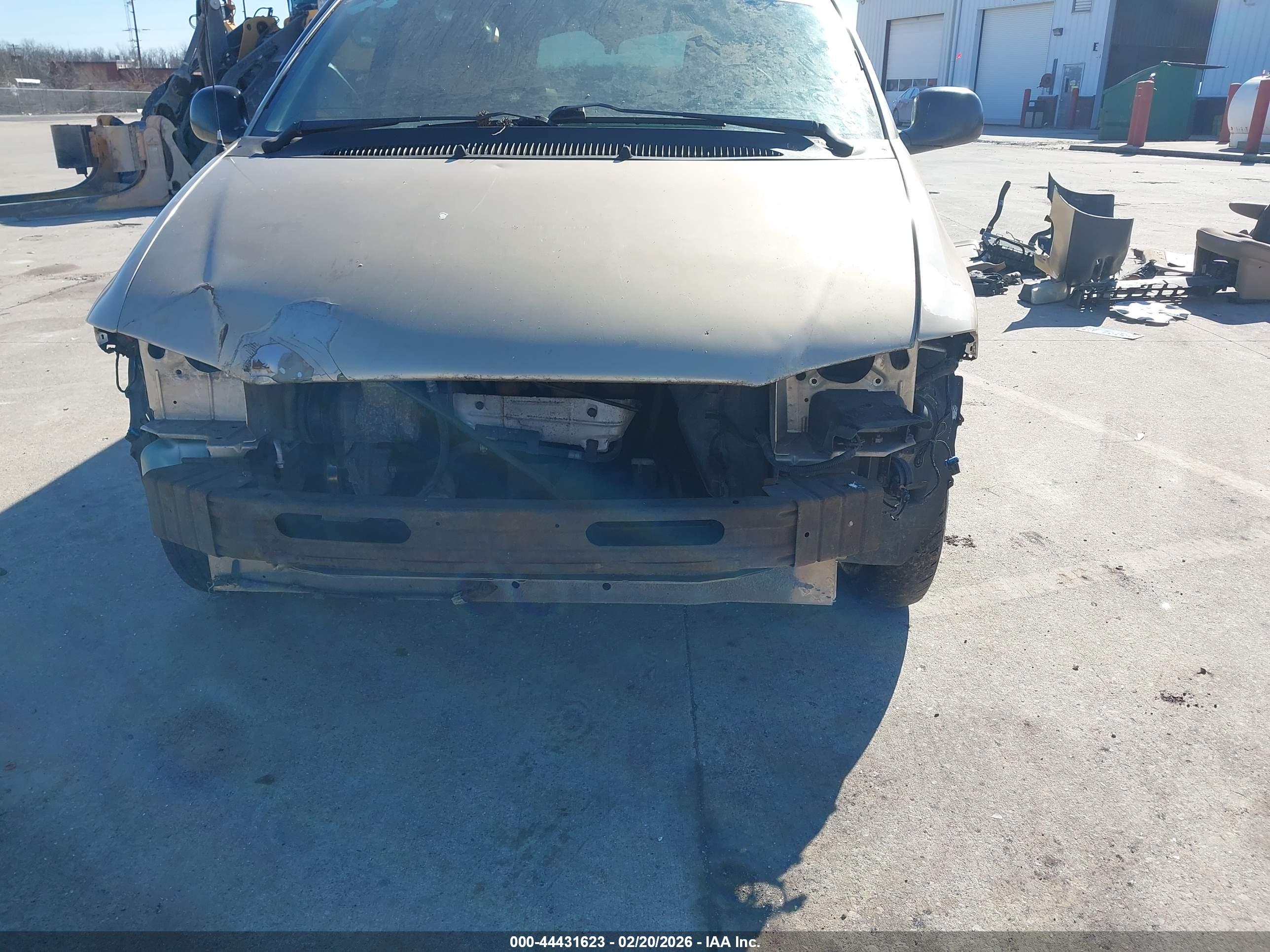 CHRYSLER GRAND image 6