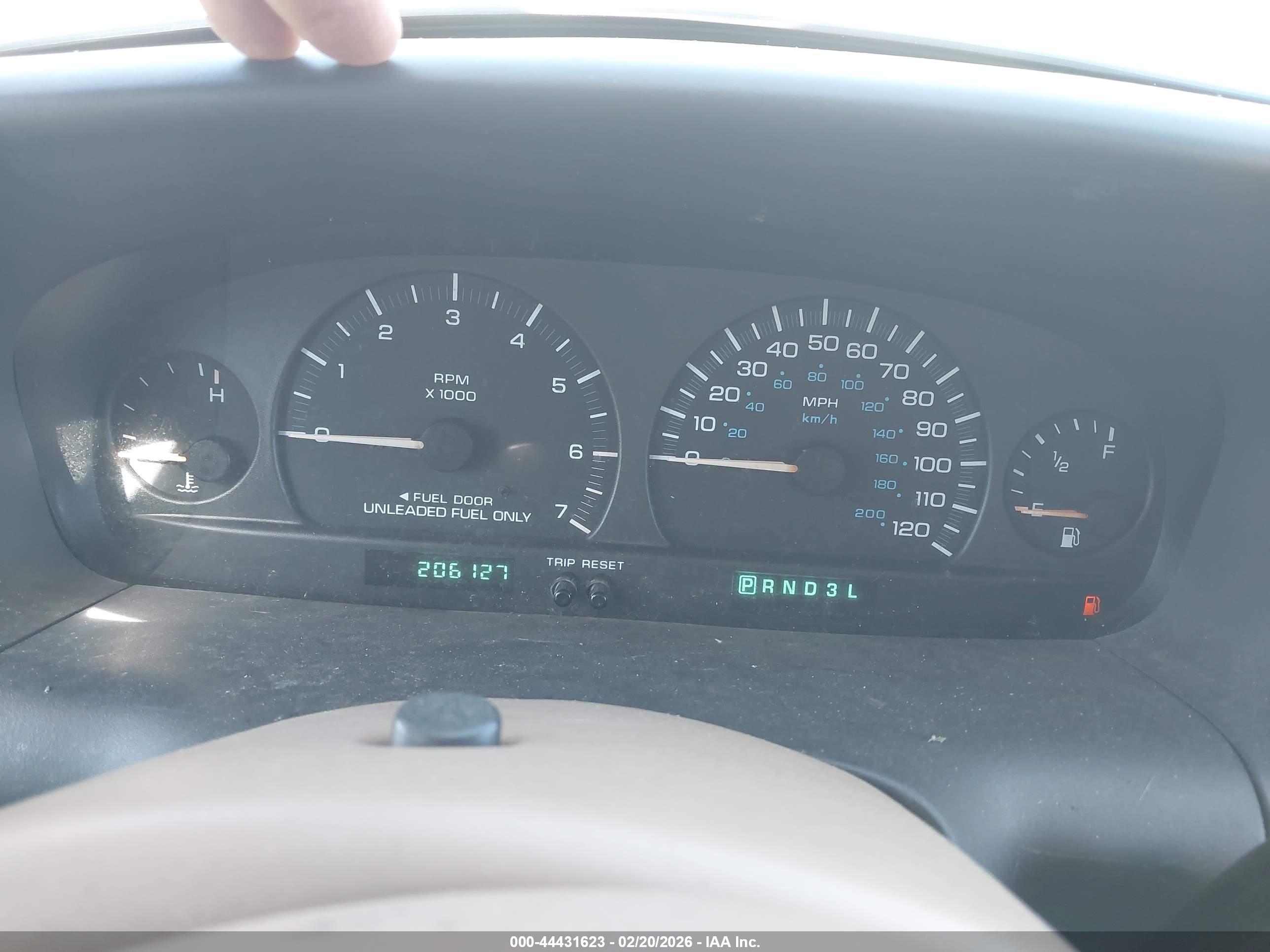 CHRYSLER GRAND image 7