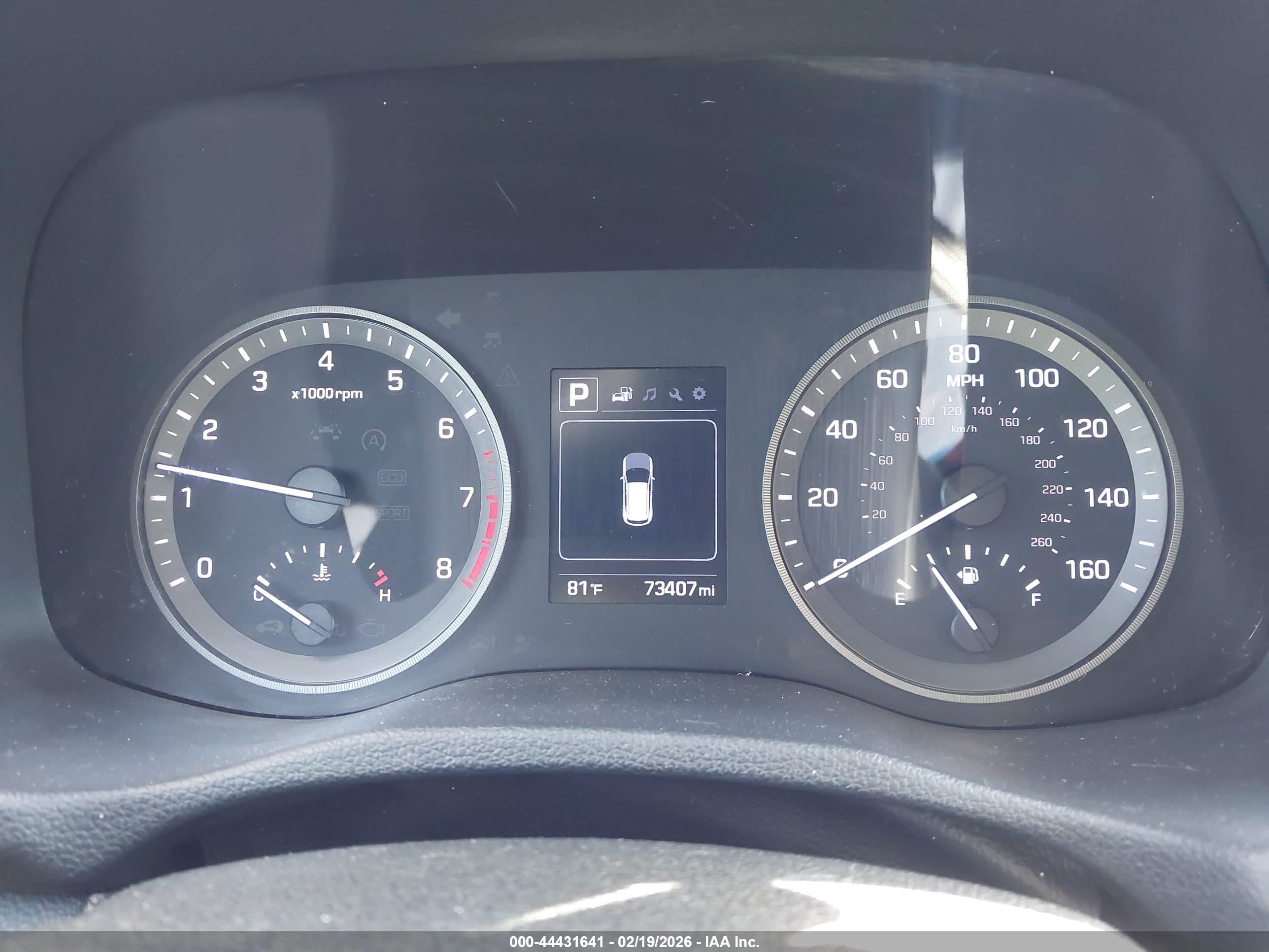 HYUNDAI TUCSON image 7