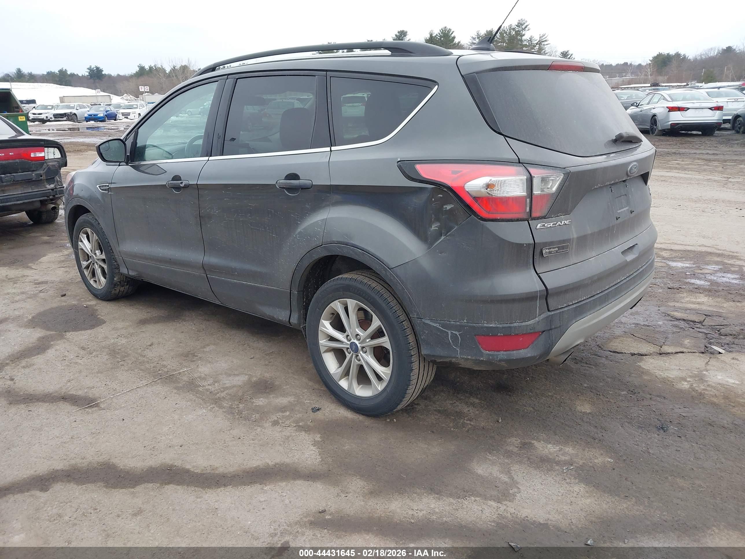 FORD ESCAPE image 3