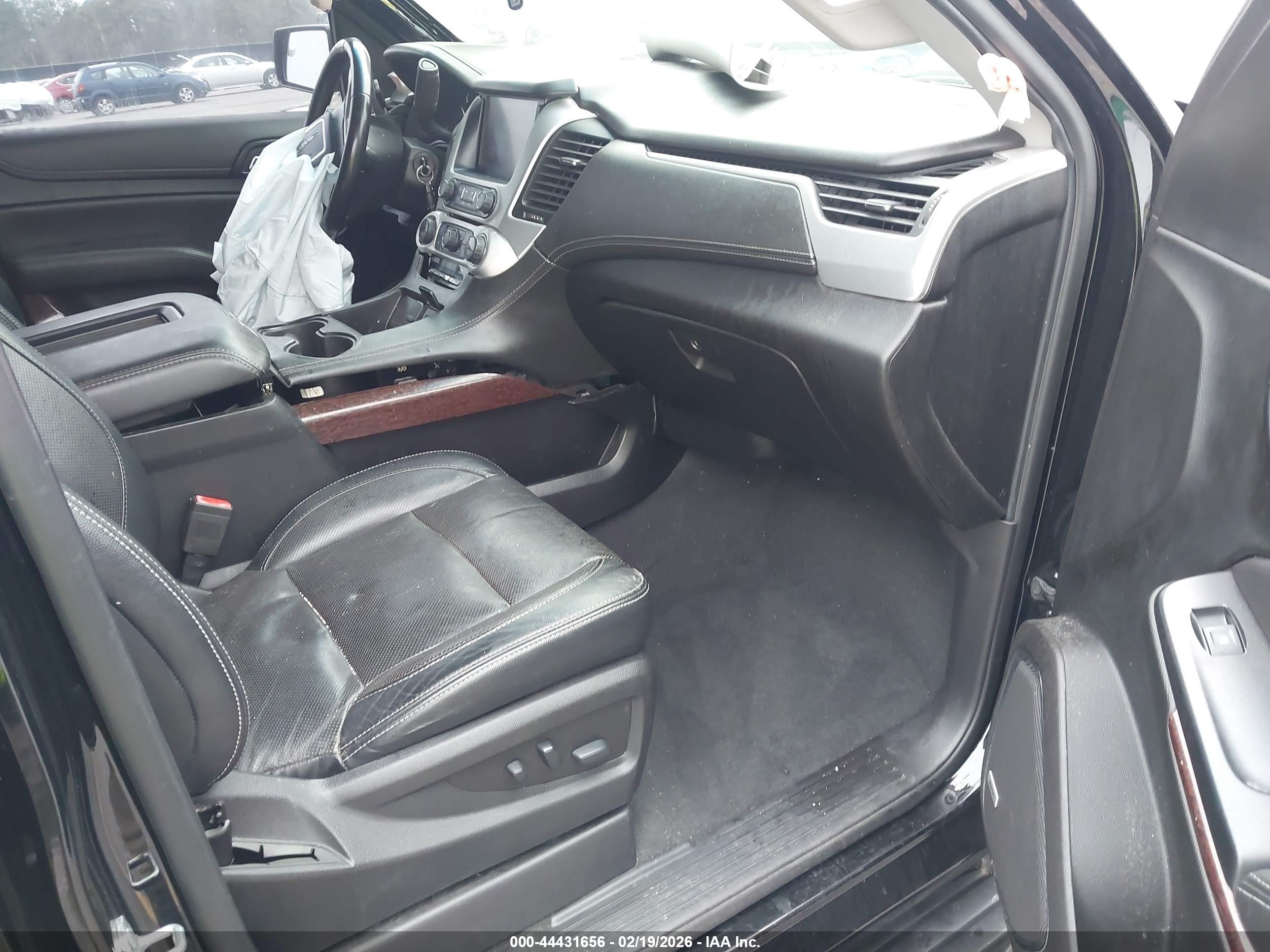 GMC YUKON image 5