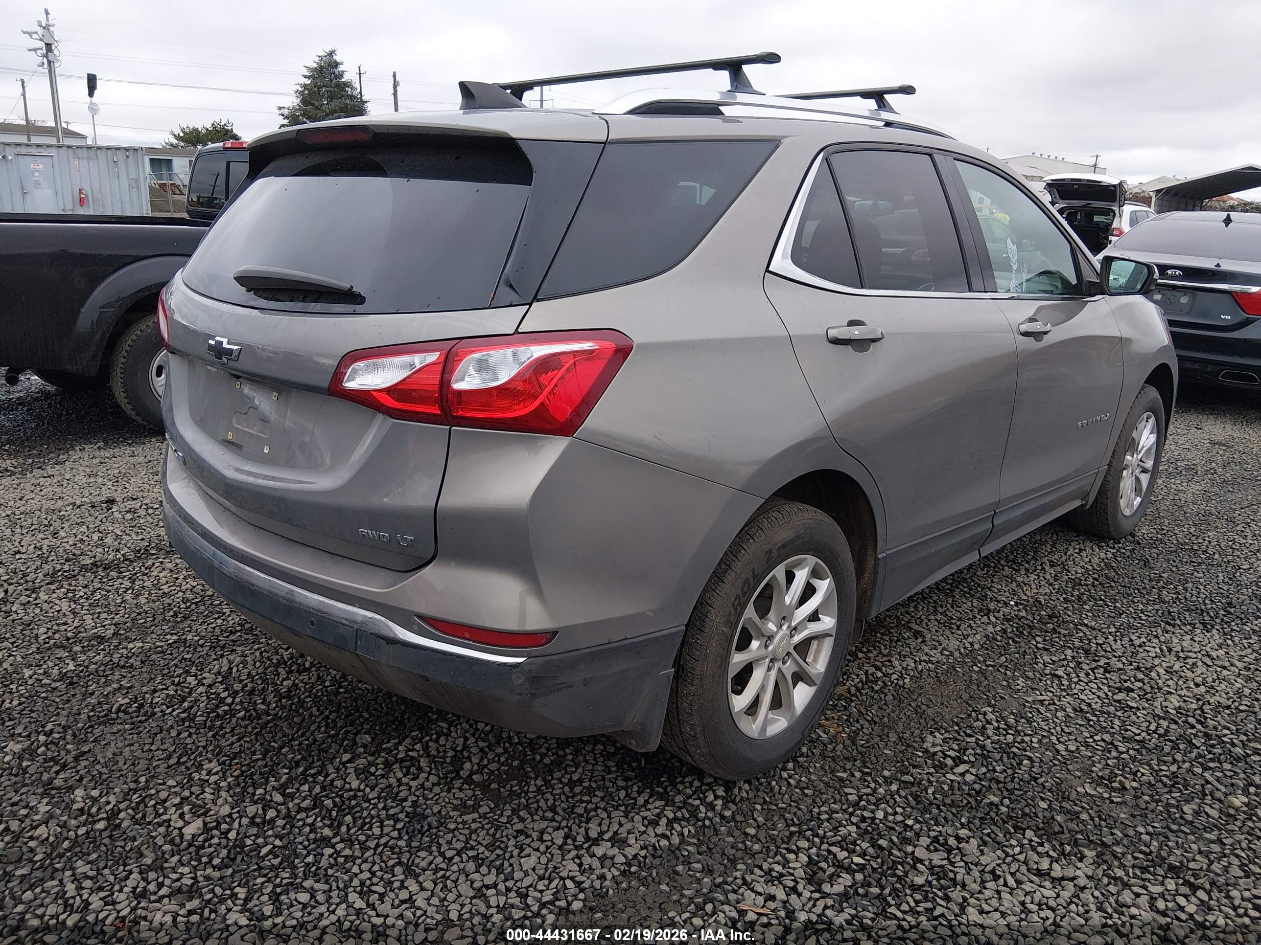 CHEVROLET EQUINOX image 4