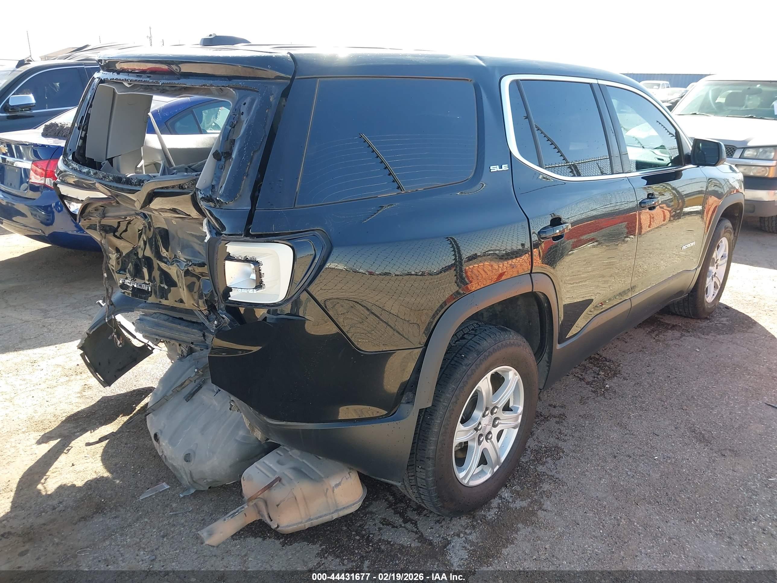 GMC ACADIA image 4