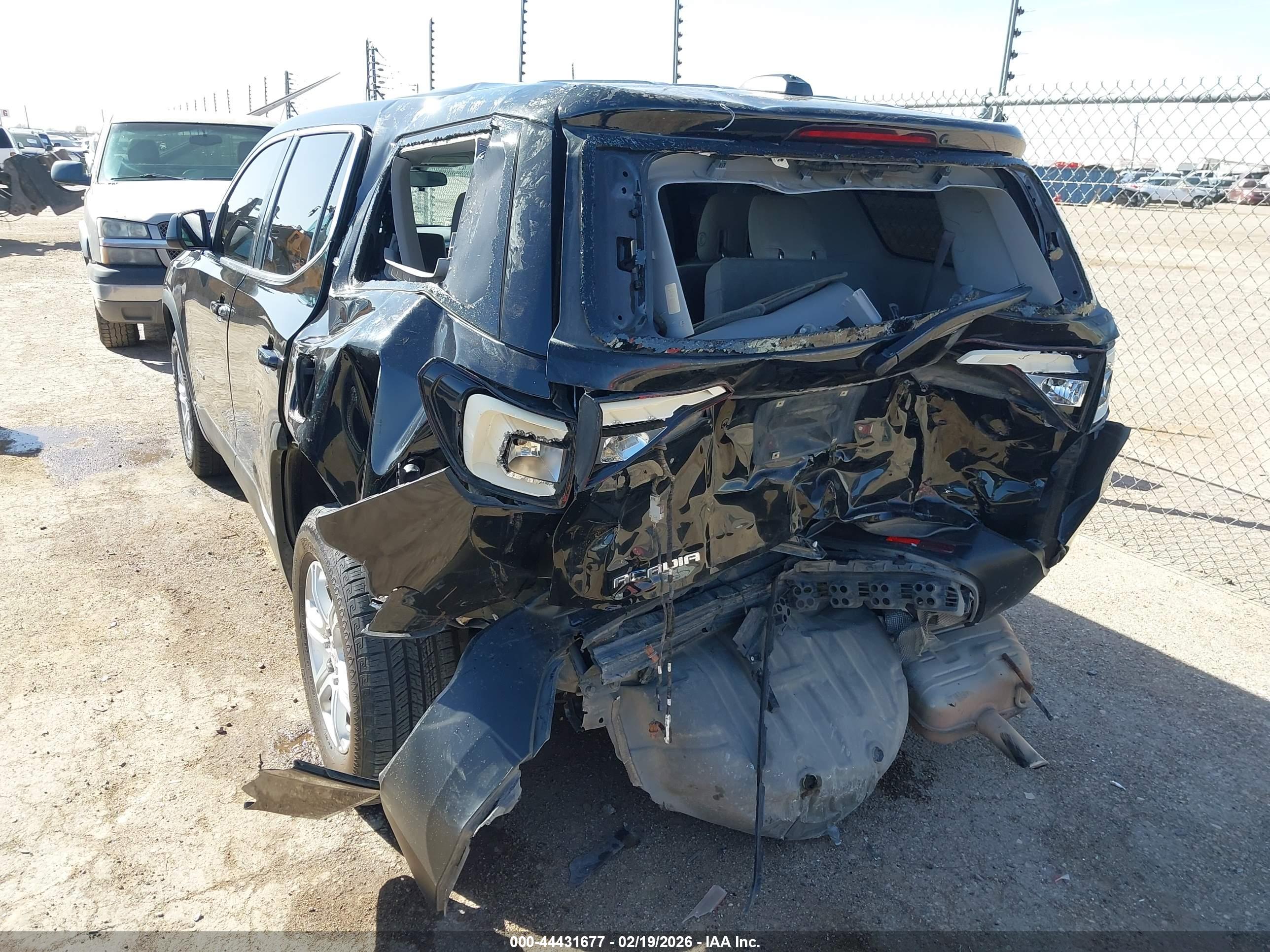 GMC ACADIA image 6