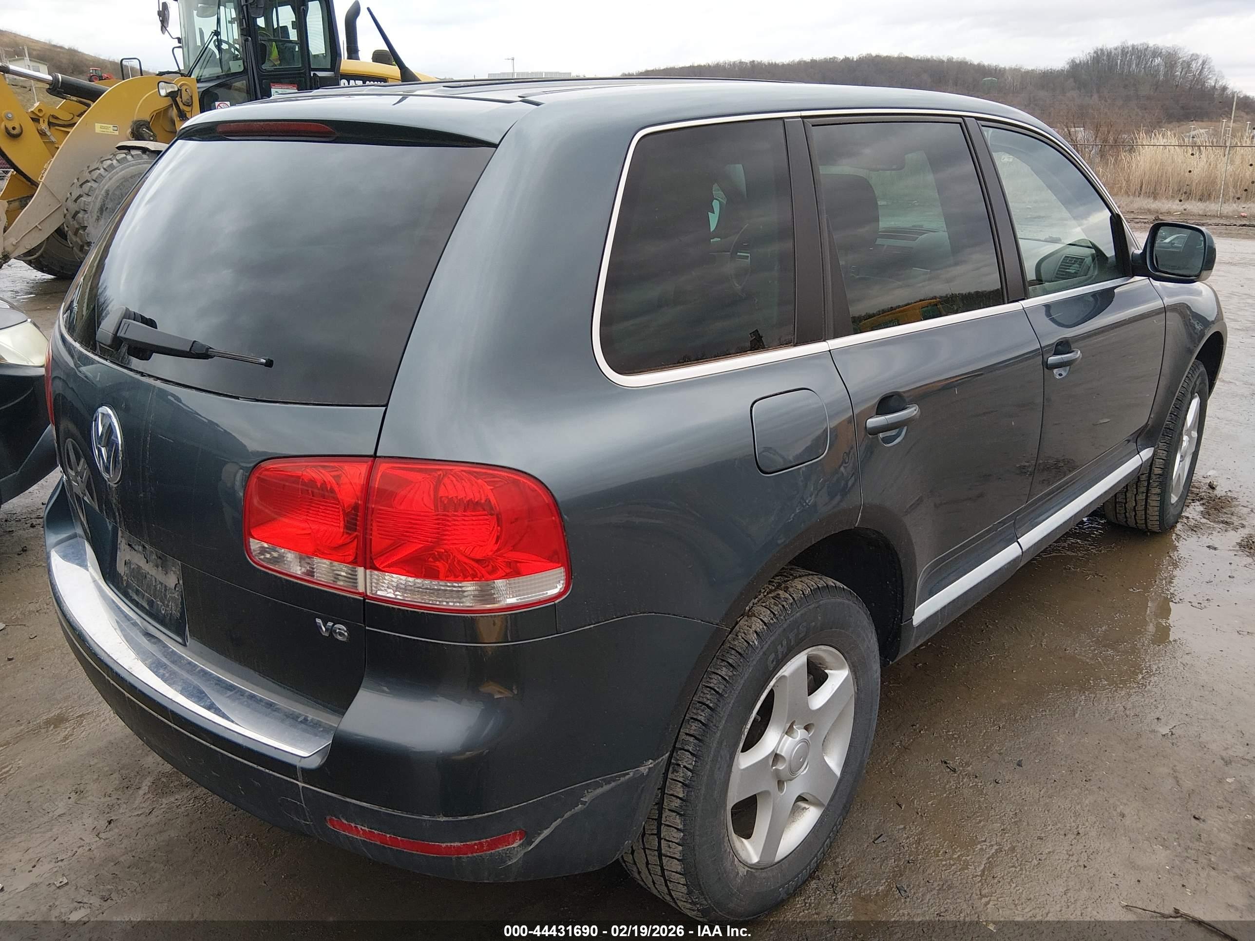 VOLKSWAGEN TOUAREG image 4