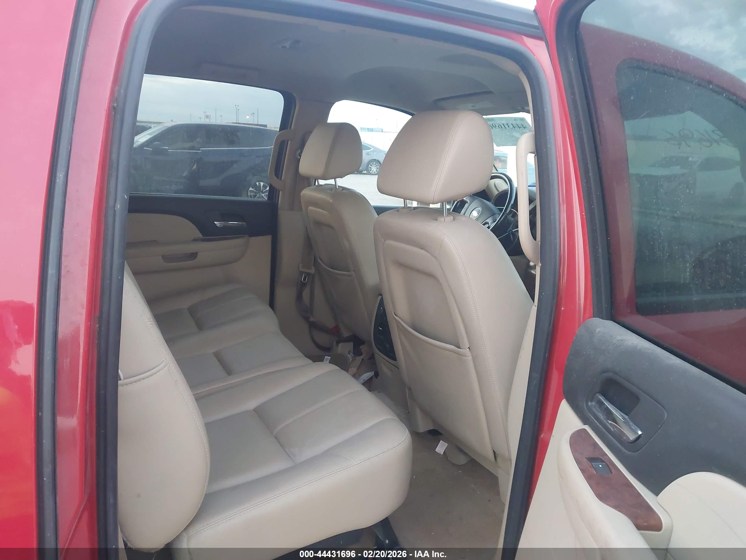 CHEVROLET AVALANCHE image 8