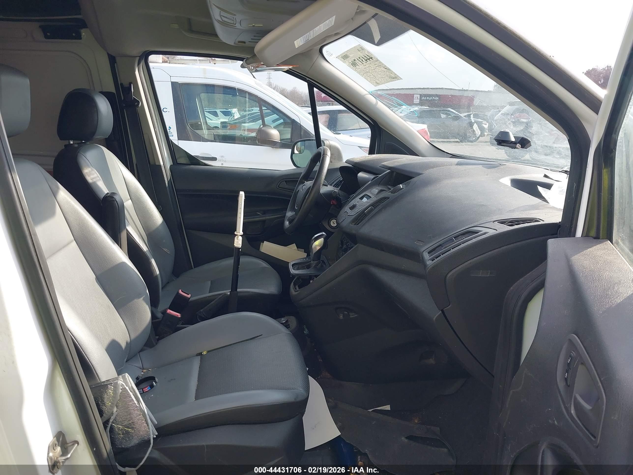 FORD TRANSIT image 5