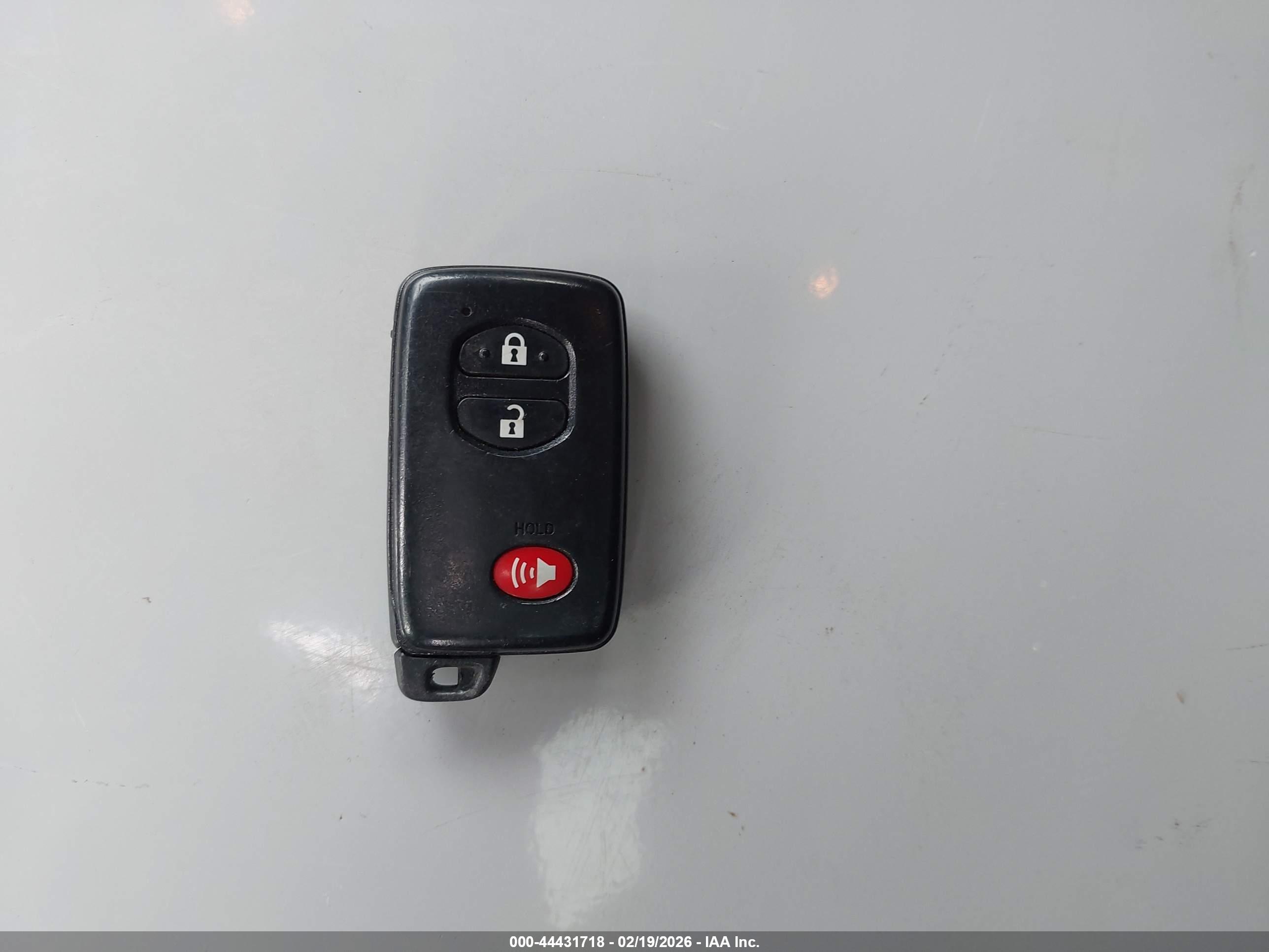 TOYOTA PRIUS image 11