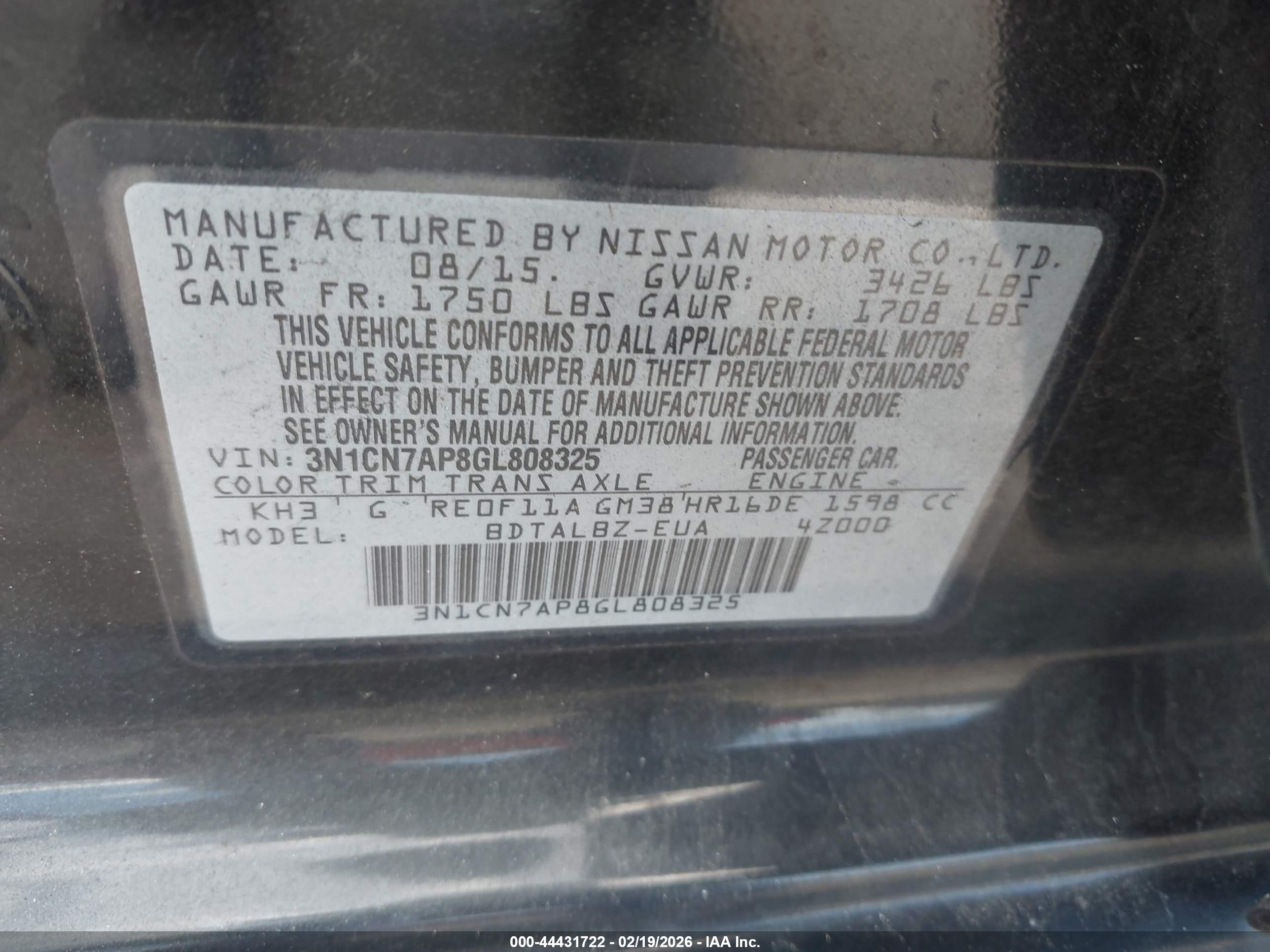 NISSAN VERSA image 9