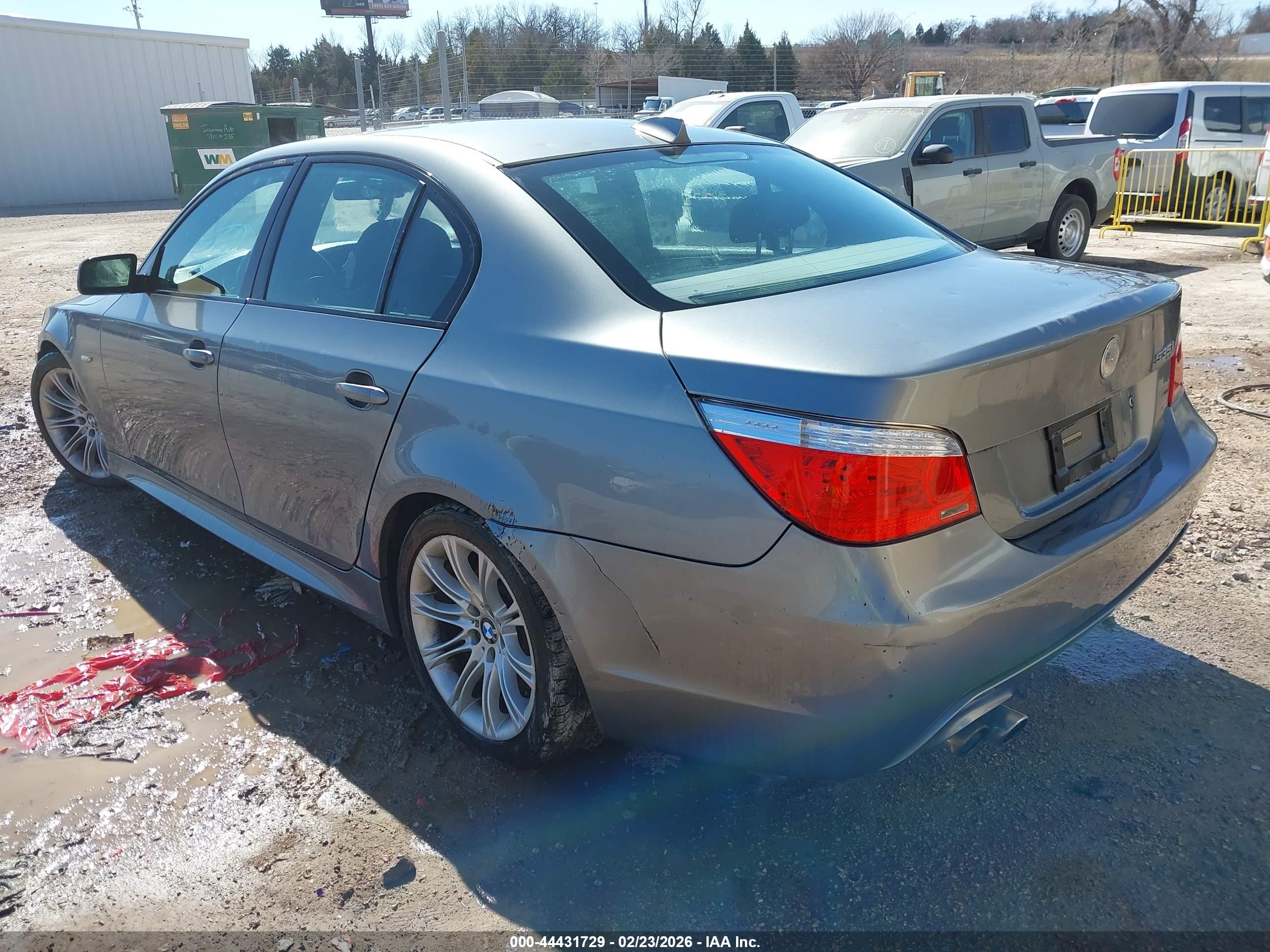 BMW 535I image 3