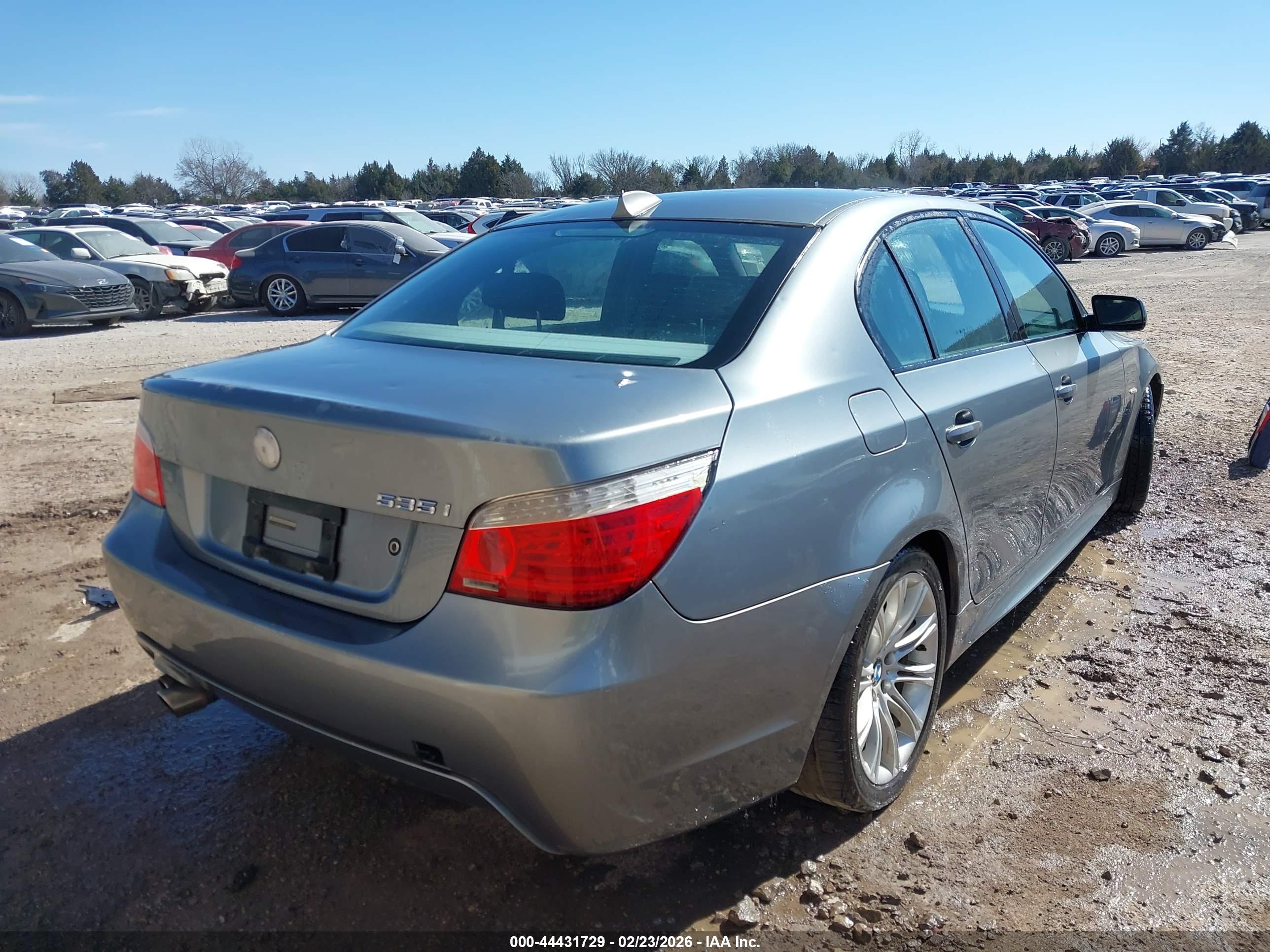 BMW 535I image 4