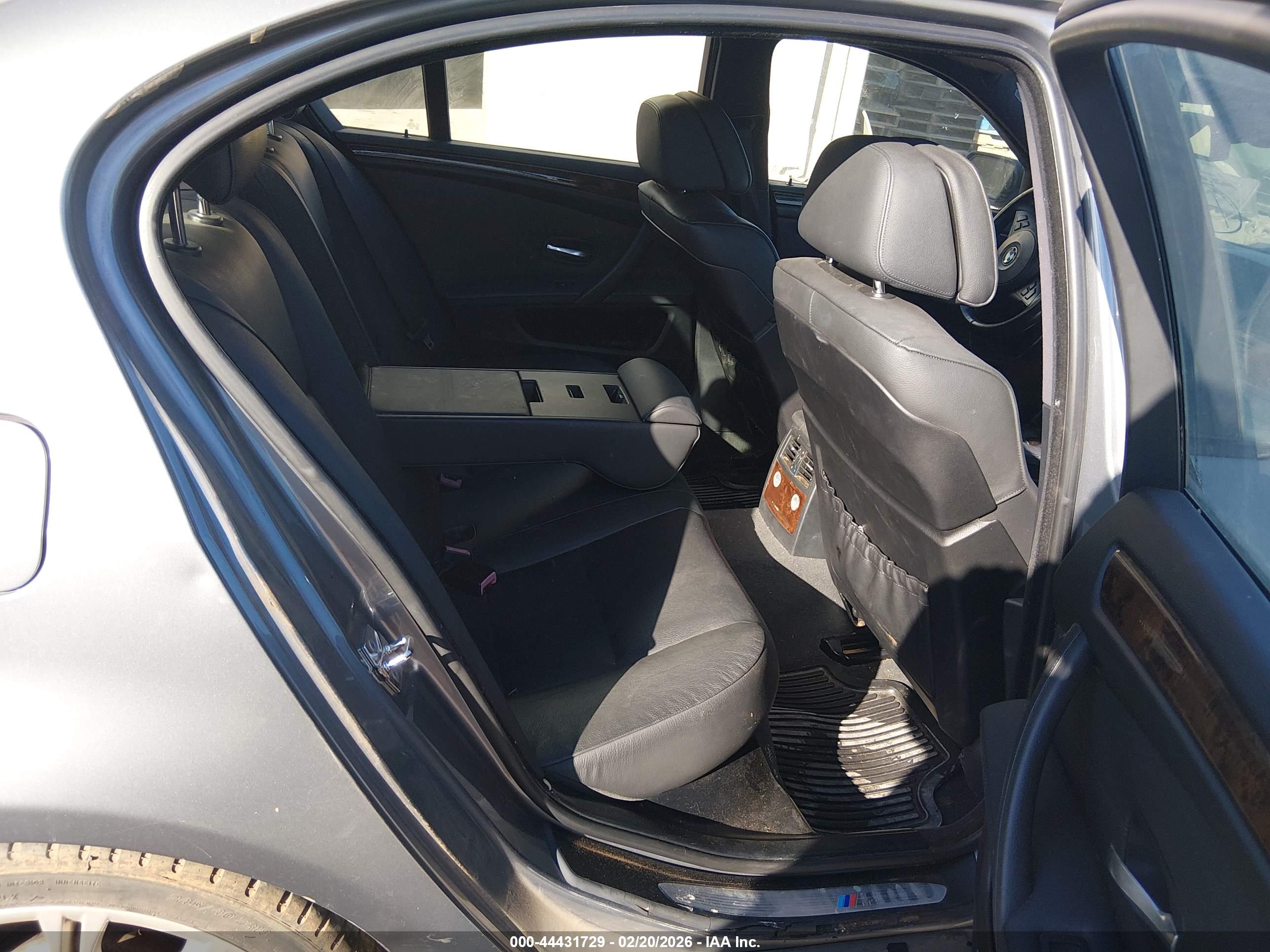 BMW 535I image 8