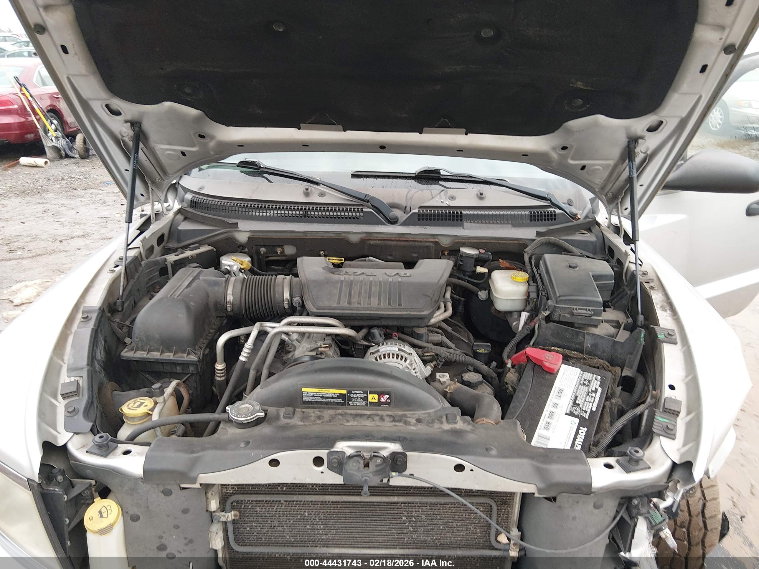 DODGE DAKOTA image 10