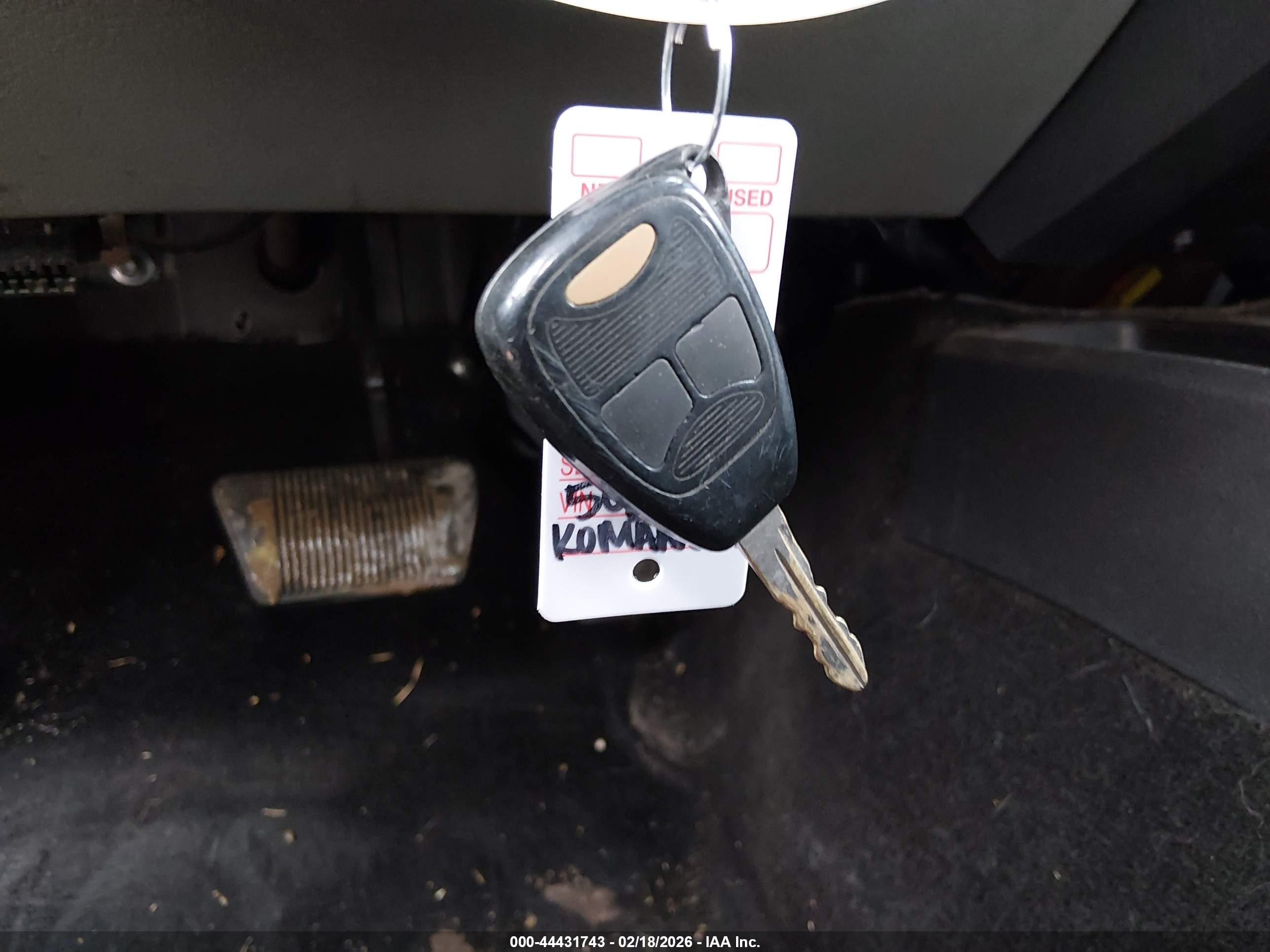 DODGE DAKOTA image 11