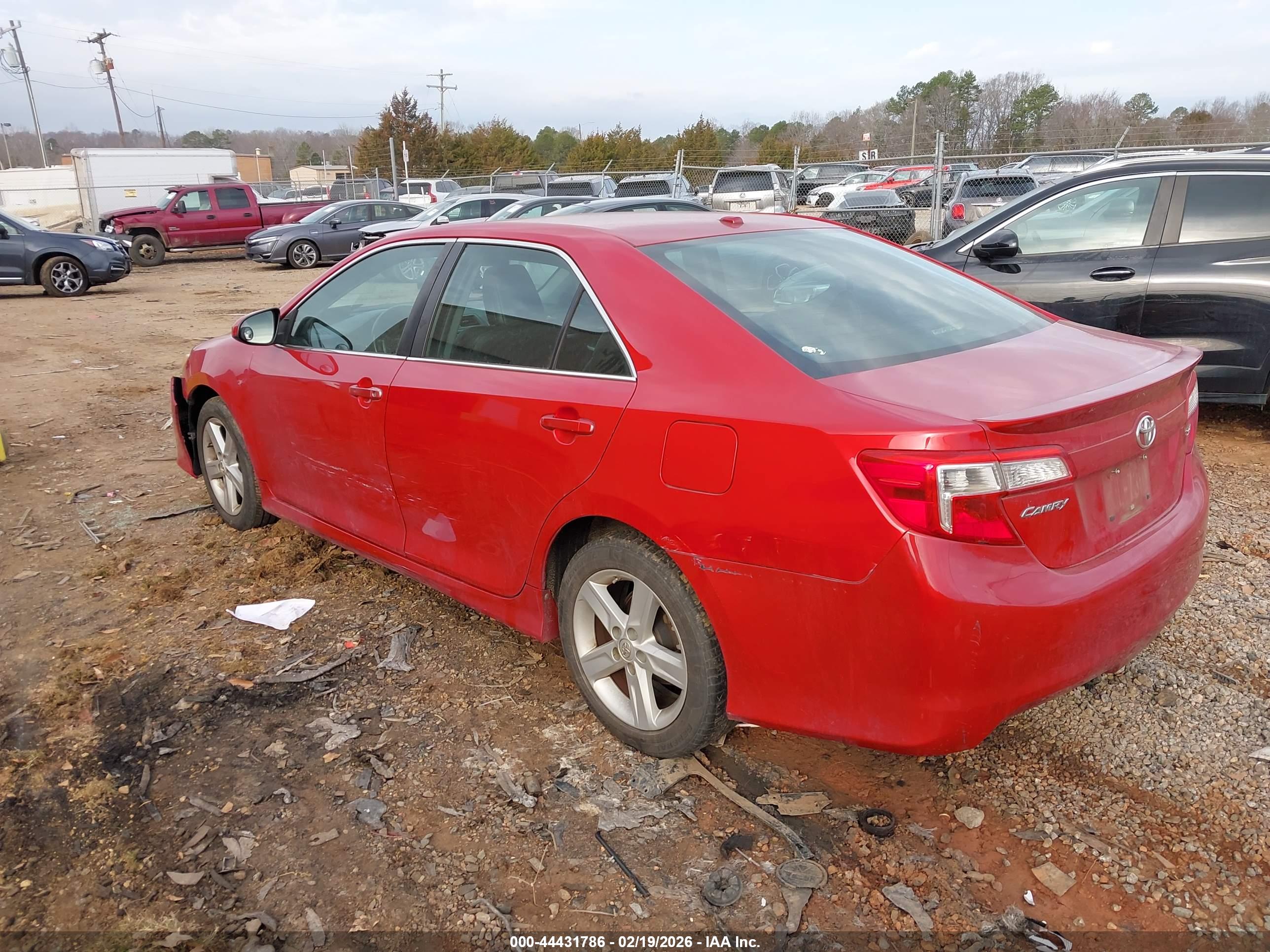 TOYOTA CAMRY image 3