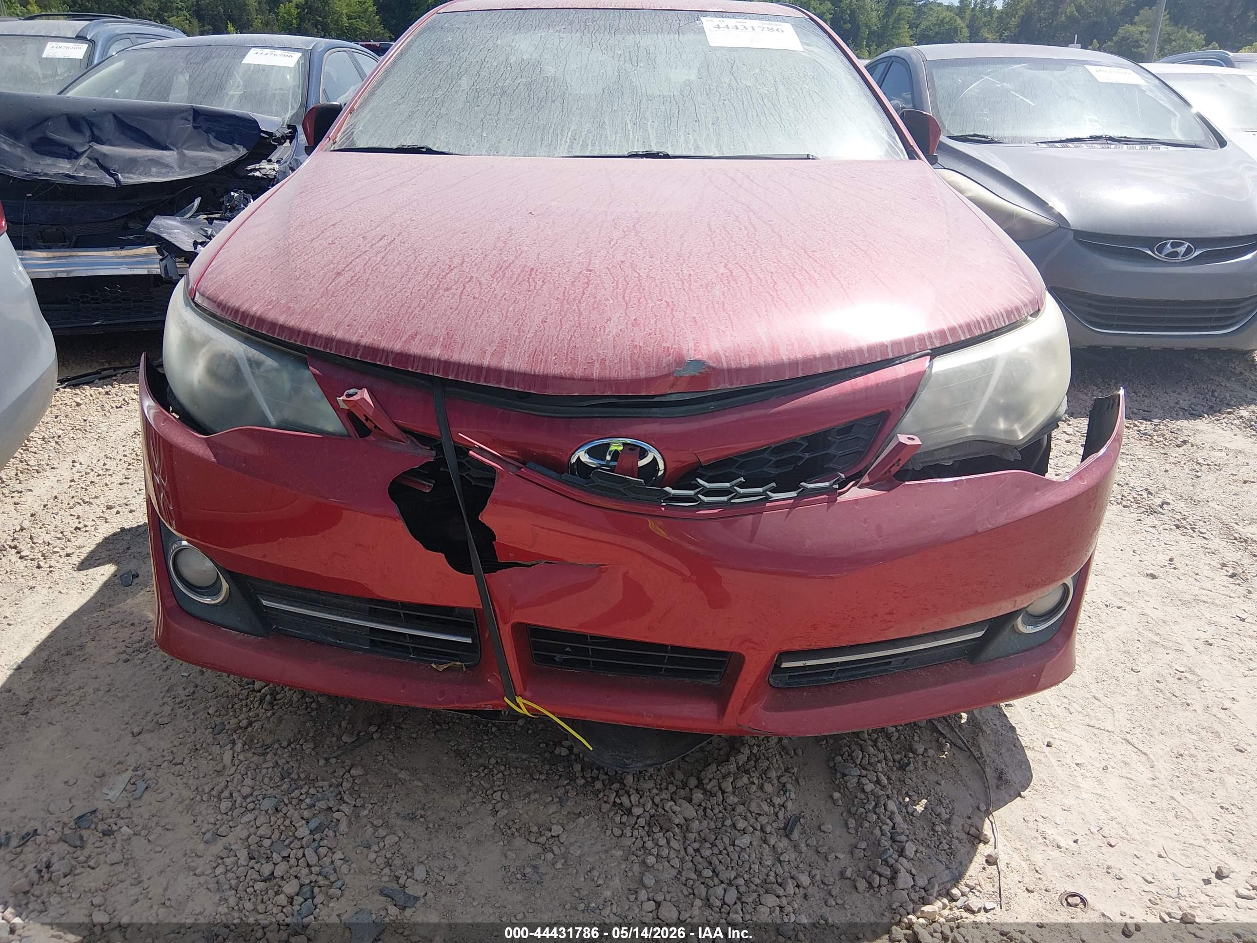 TOYOTA CAMRY image 6