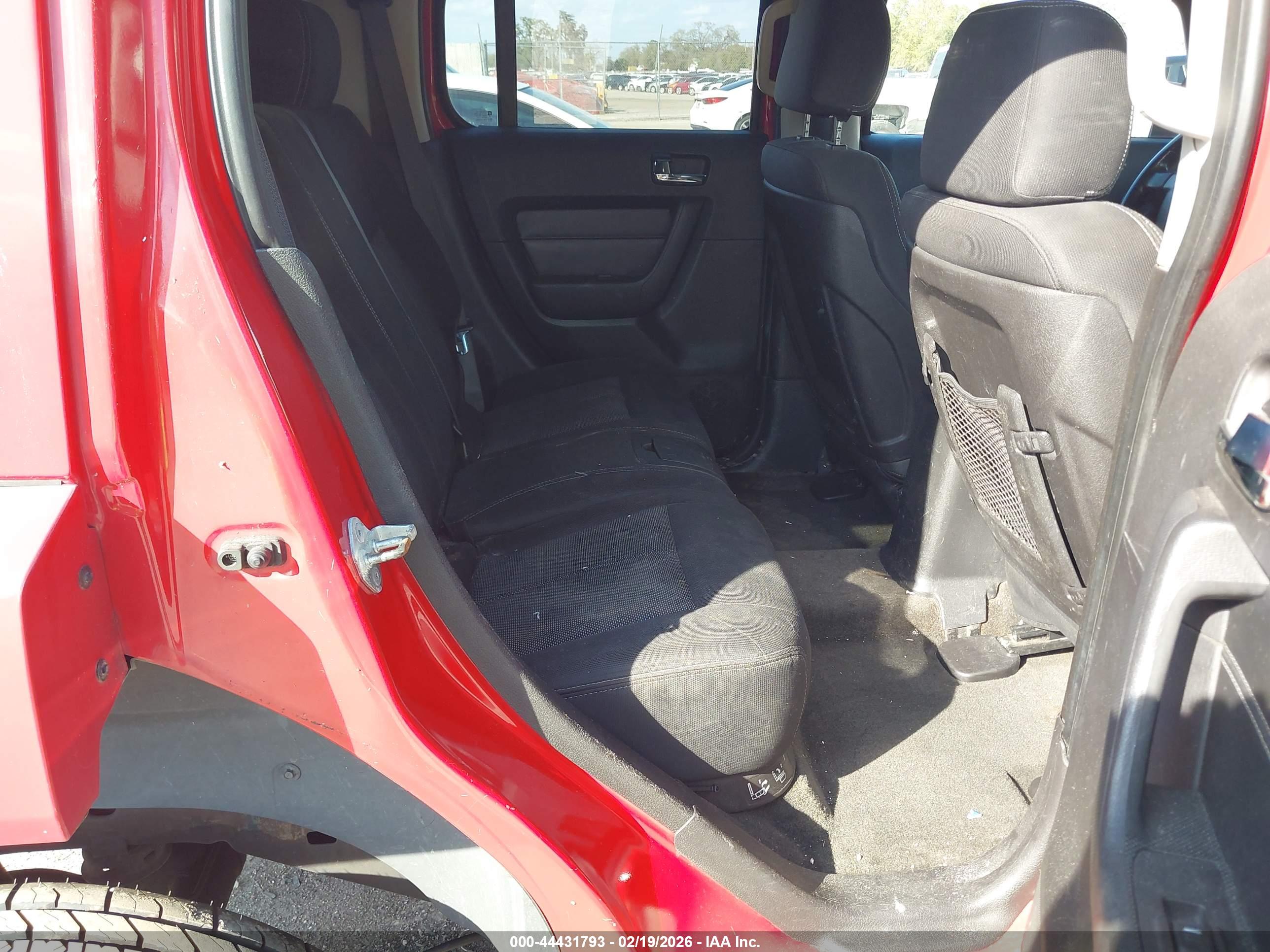 HUMMER H3 image 8