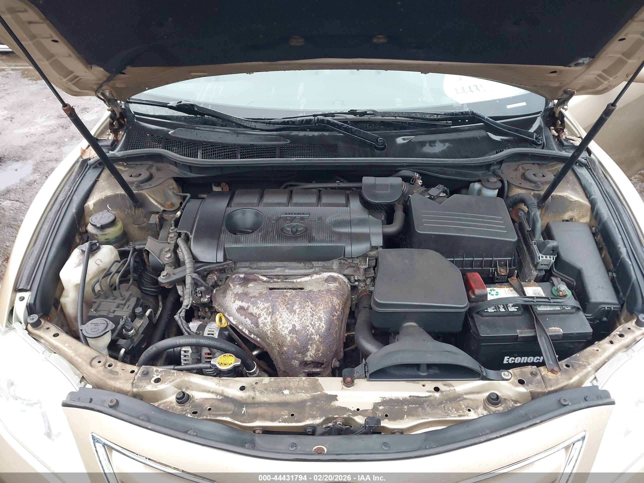 TOYOTA CAMRY image 10