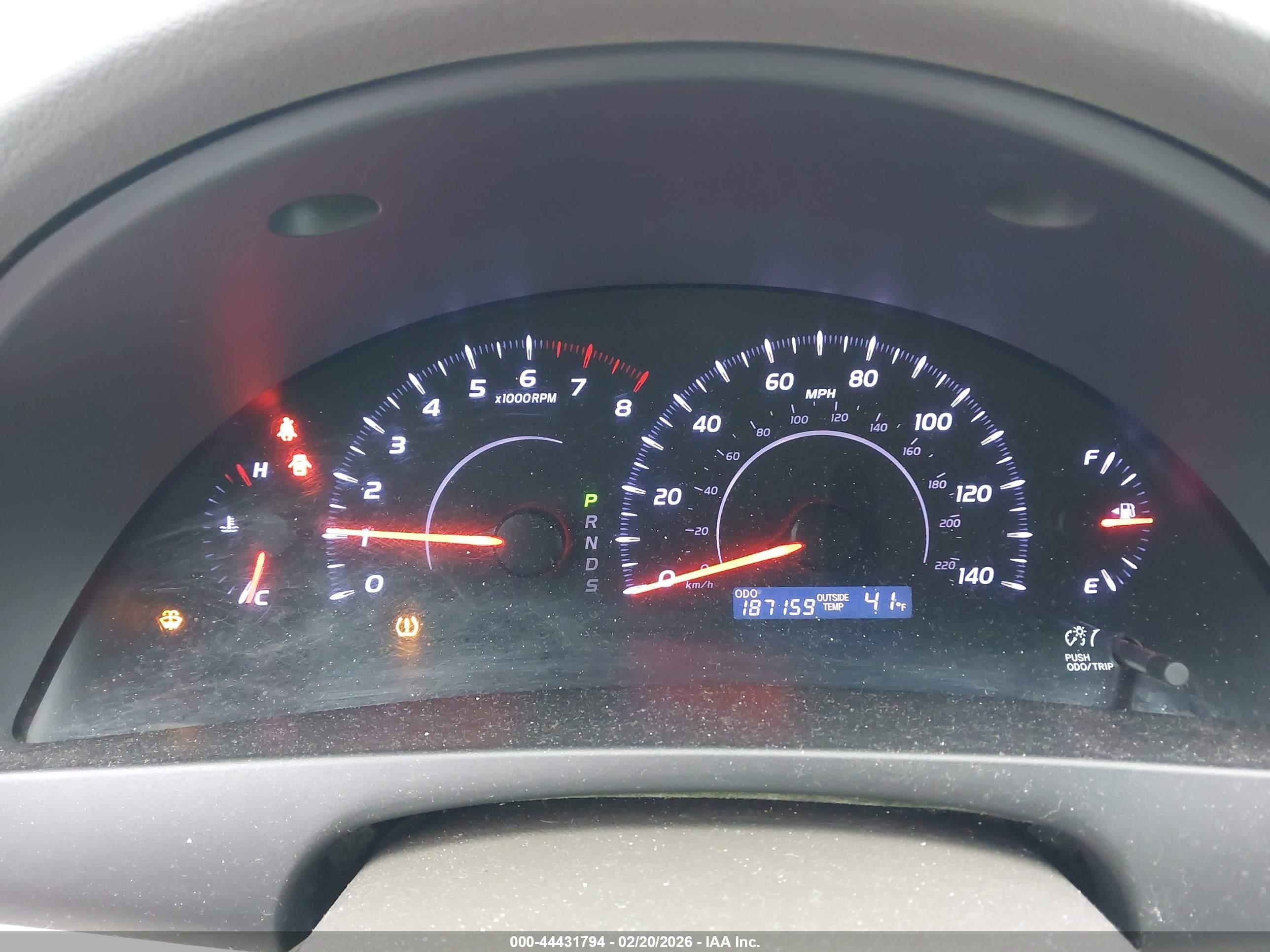 TOYOTA CAMRY image 7