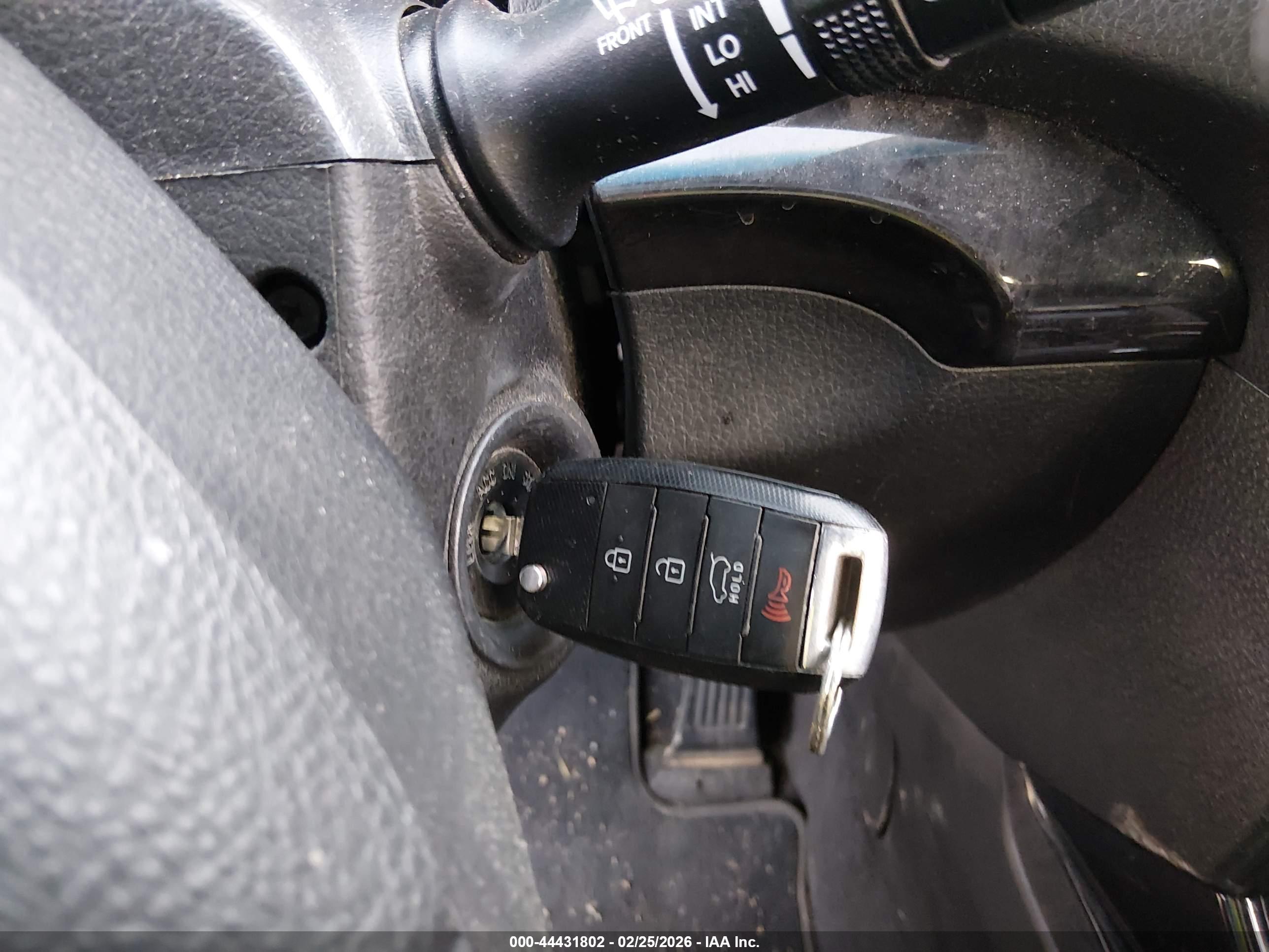 KIA SORENTO image 11