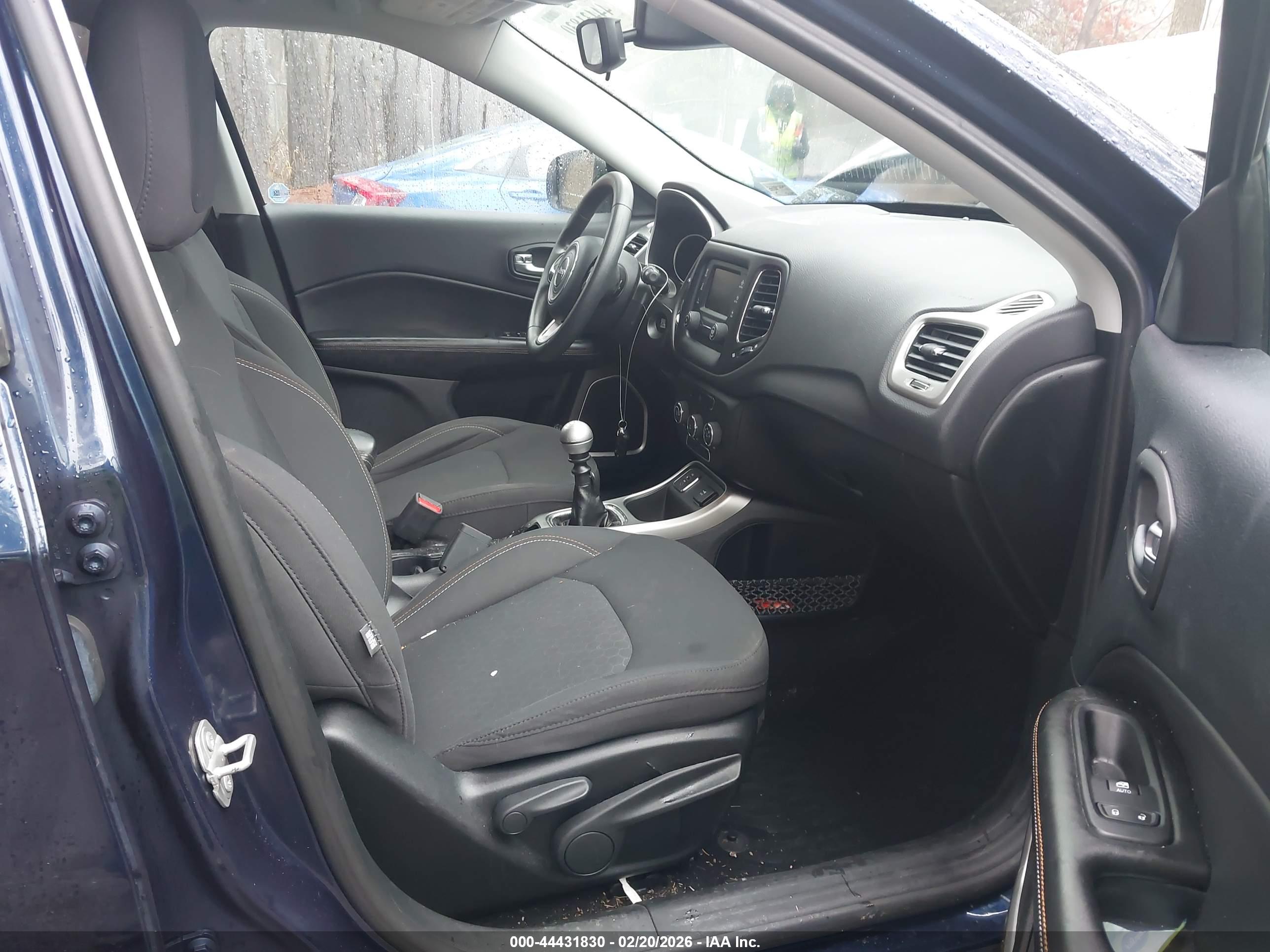 JEEP COMPASS image 5