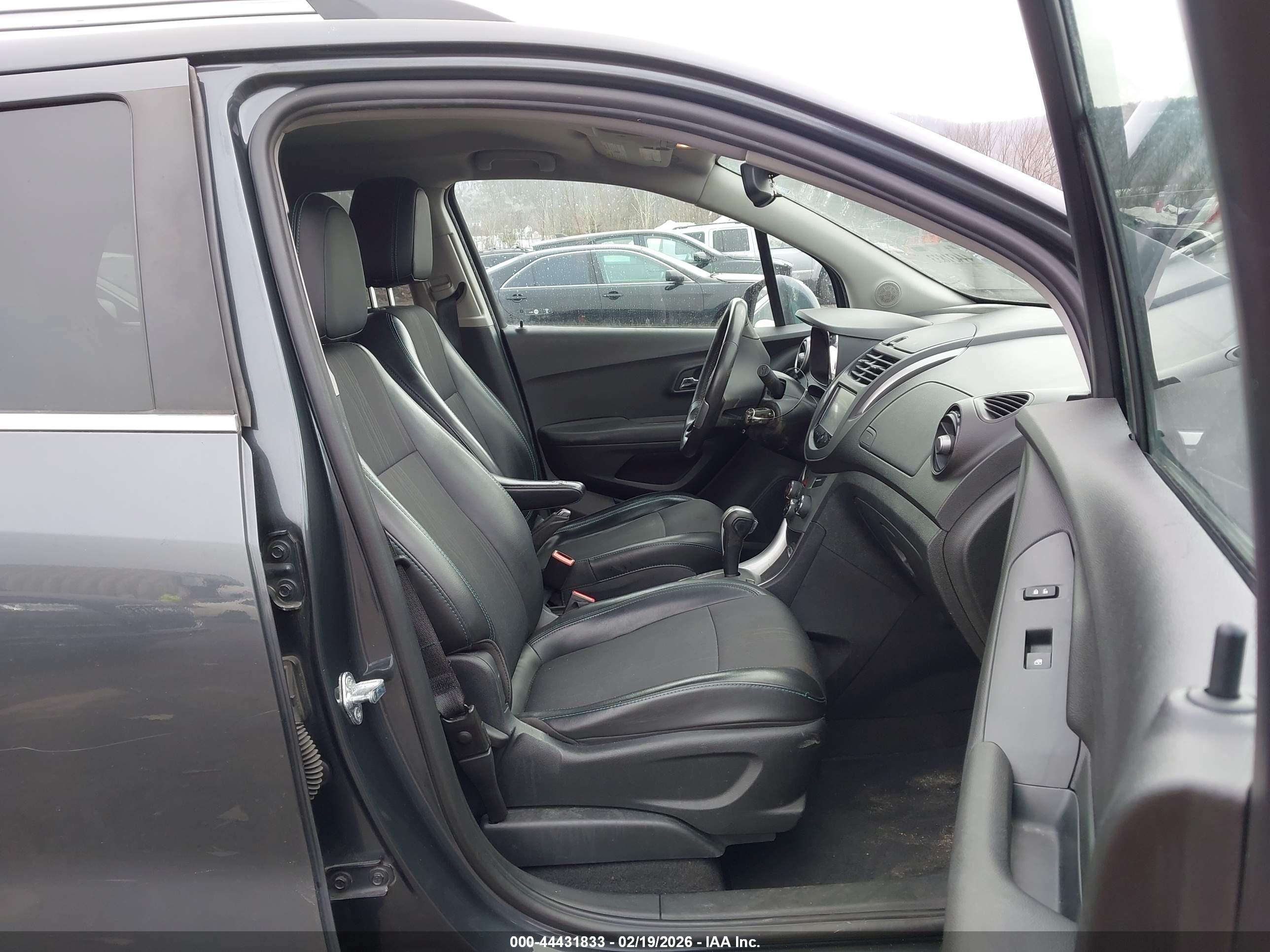CHEVROLET TRAX image 5