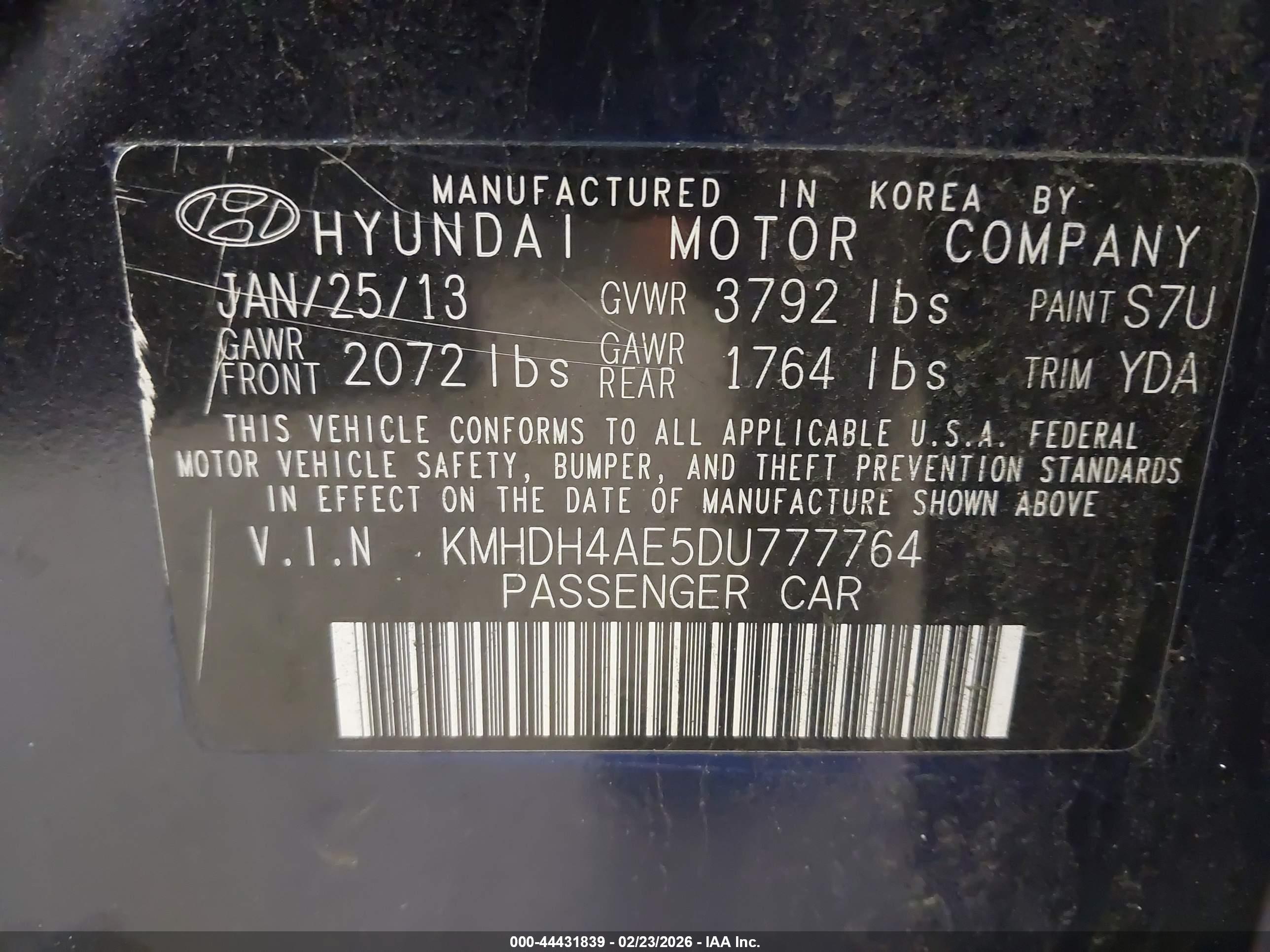 HYUNDAI ELANTRA image 9