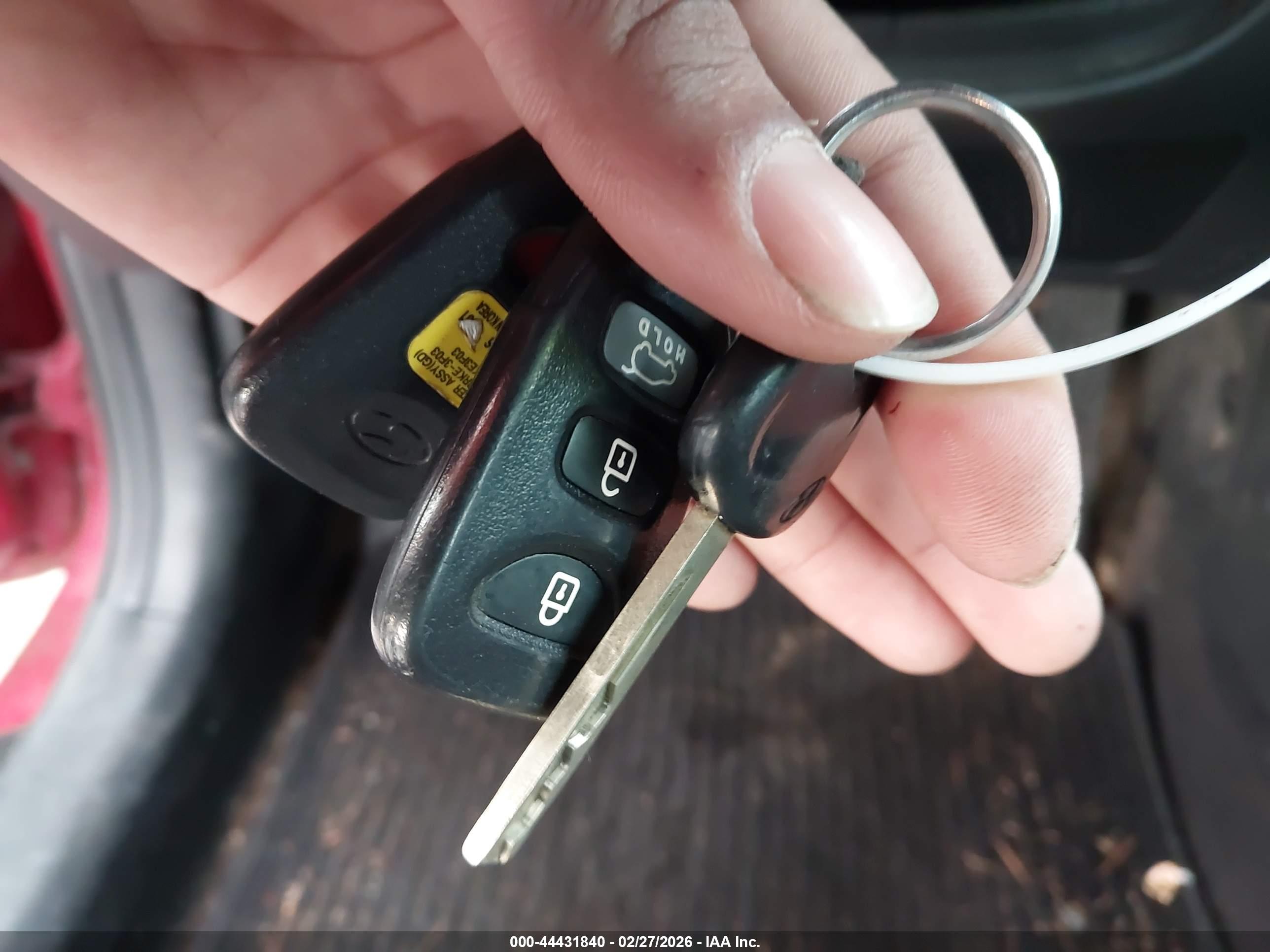 HYUNDAI ELANTRA image 11