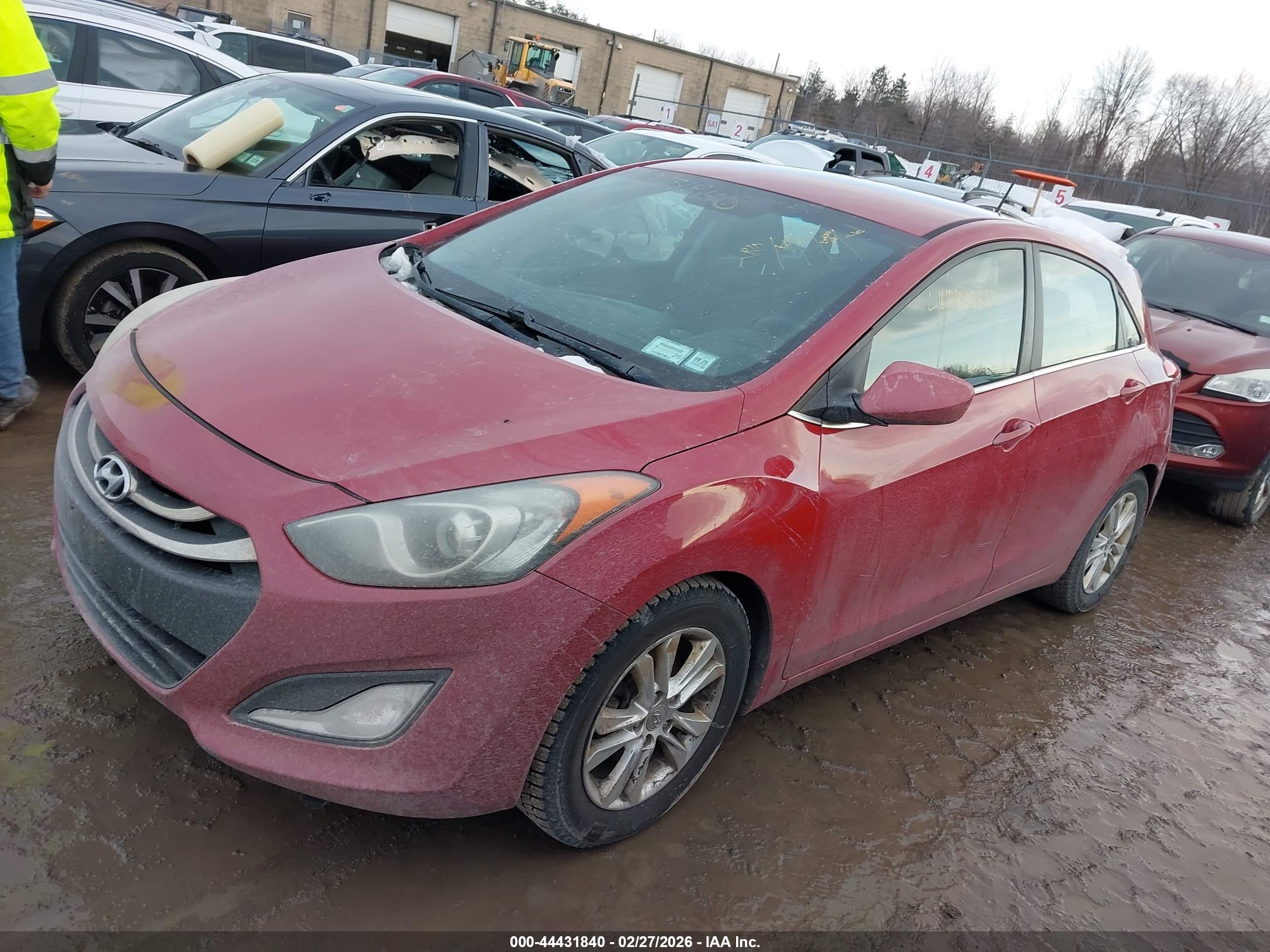 HYUNDAI ELANTRA image 2