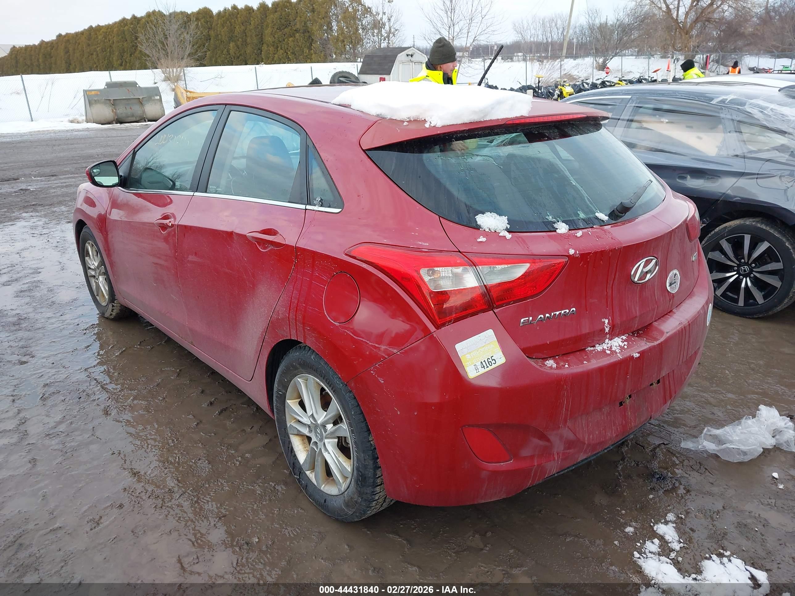 HYUNDAI ELANTRA image 3