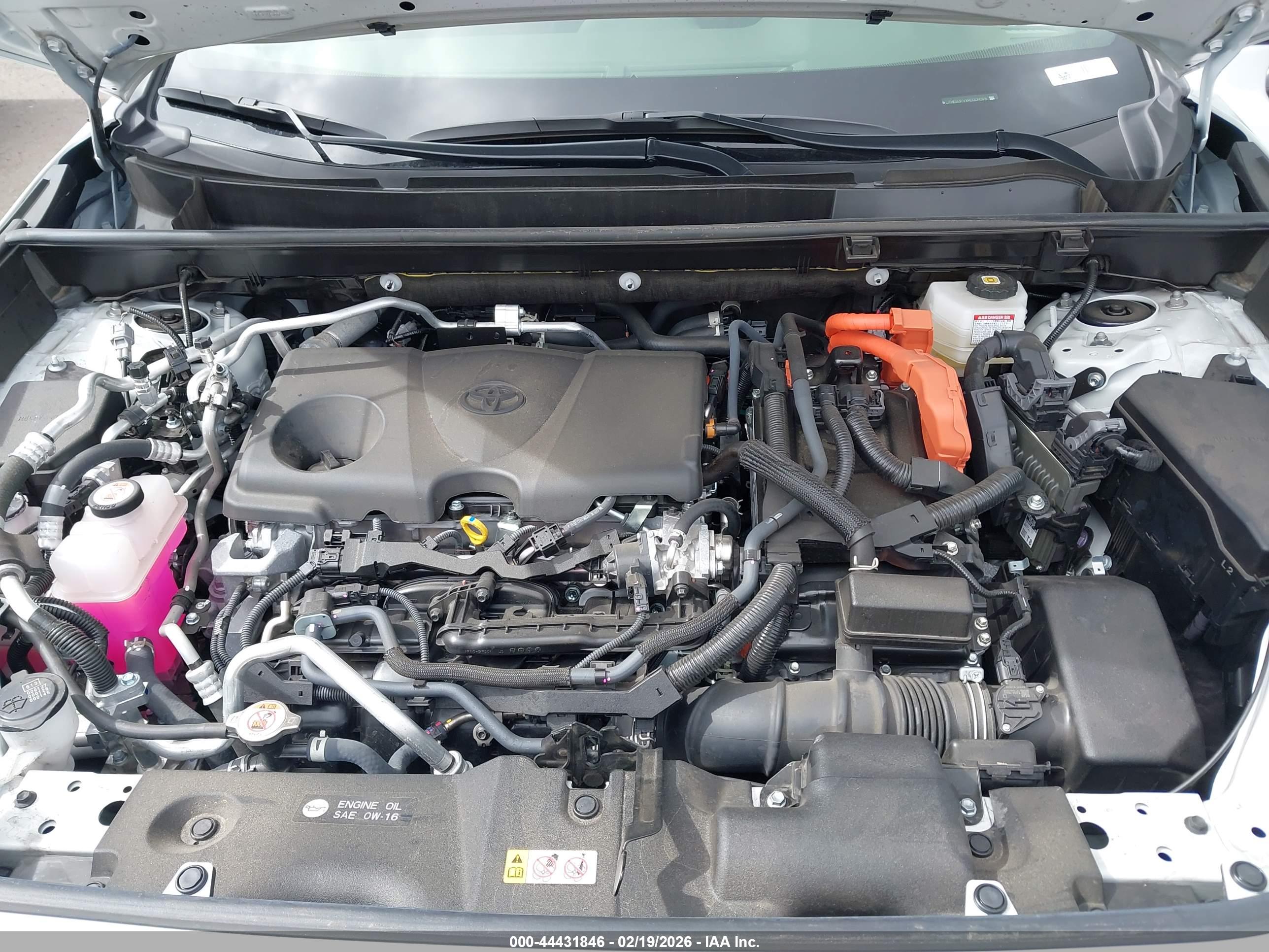 TOYOTA RAV4 image 10