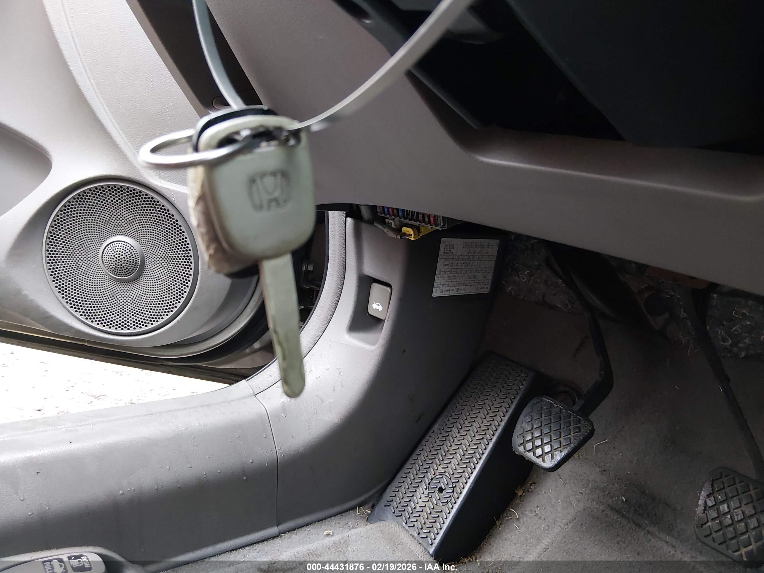HONDA CIVIC image 11