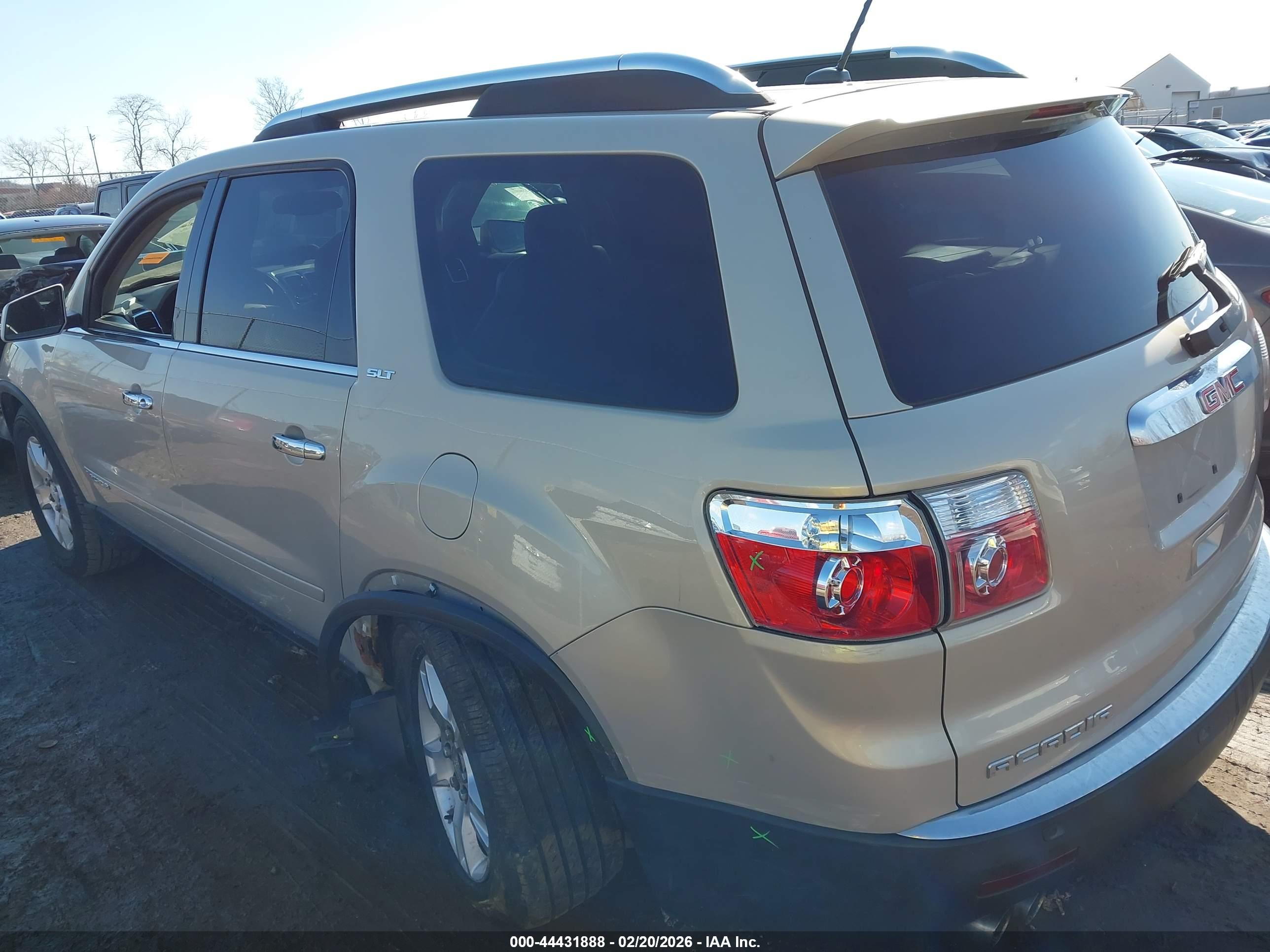 GMC ACADIA image 3