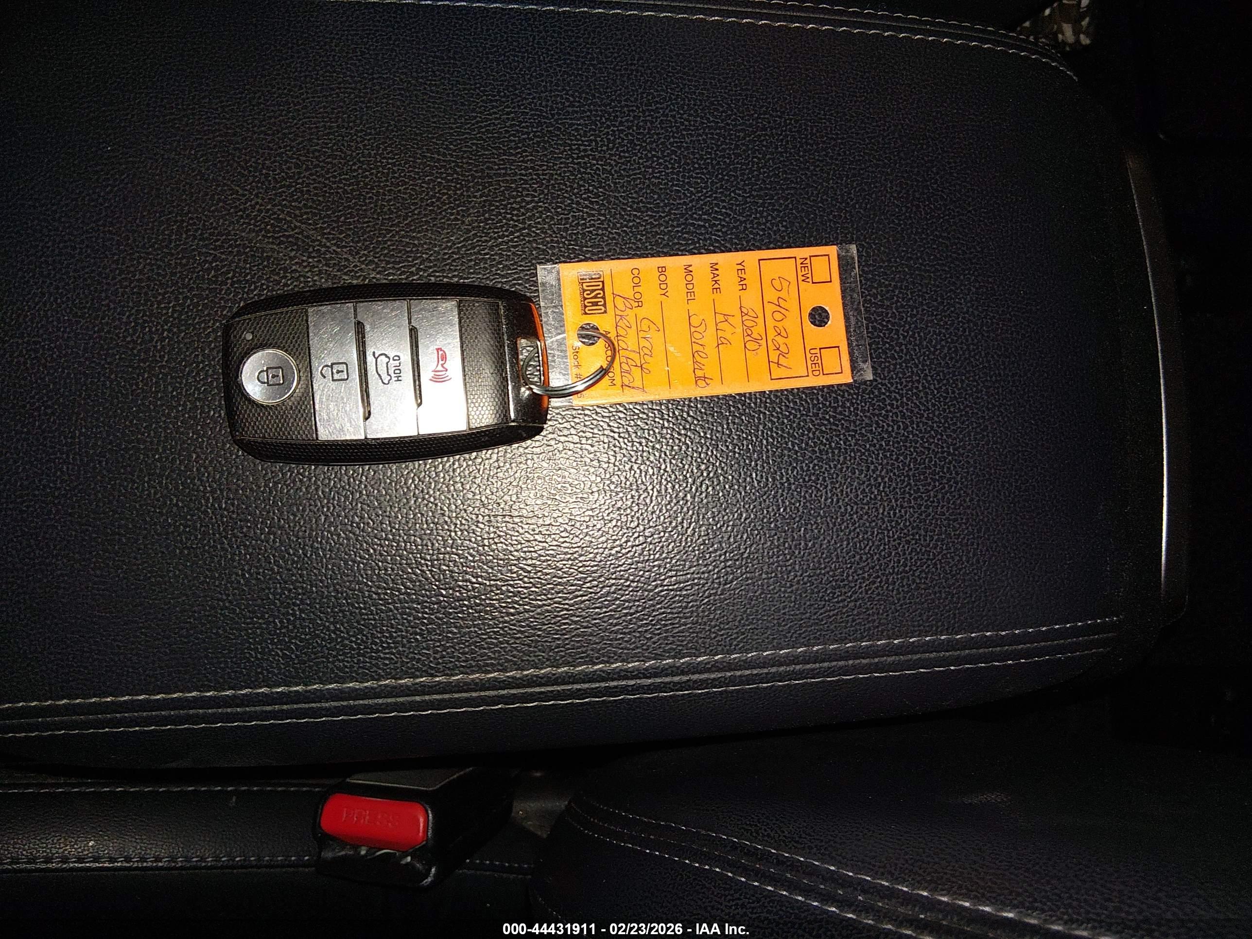 KIA SORENTO image 11