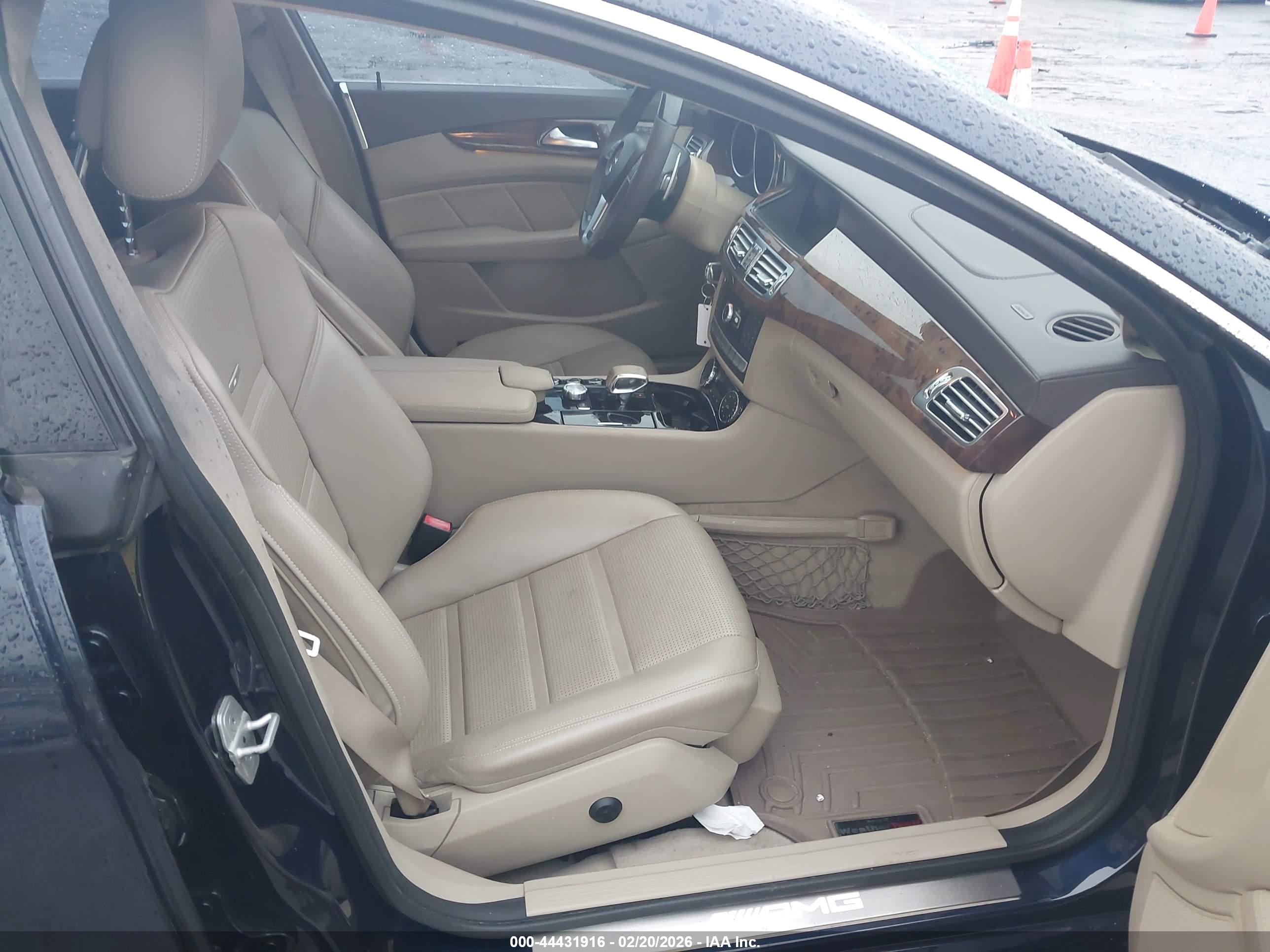 MERCEDES-BENZ CLS image 5